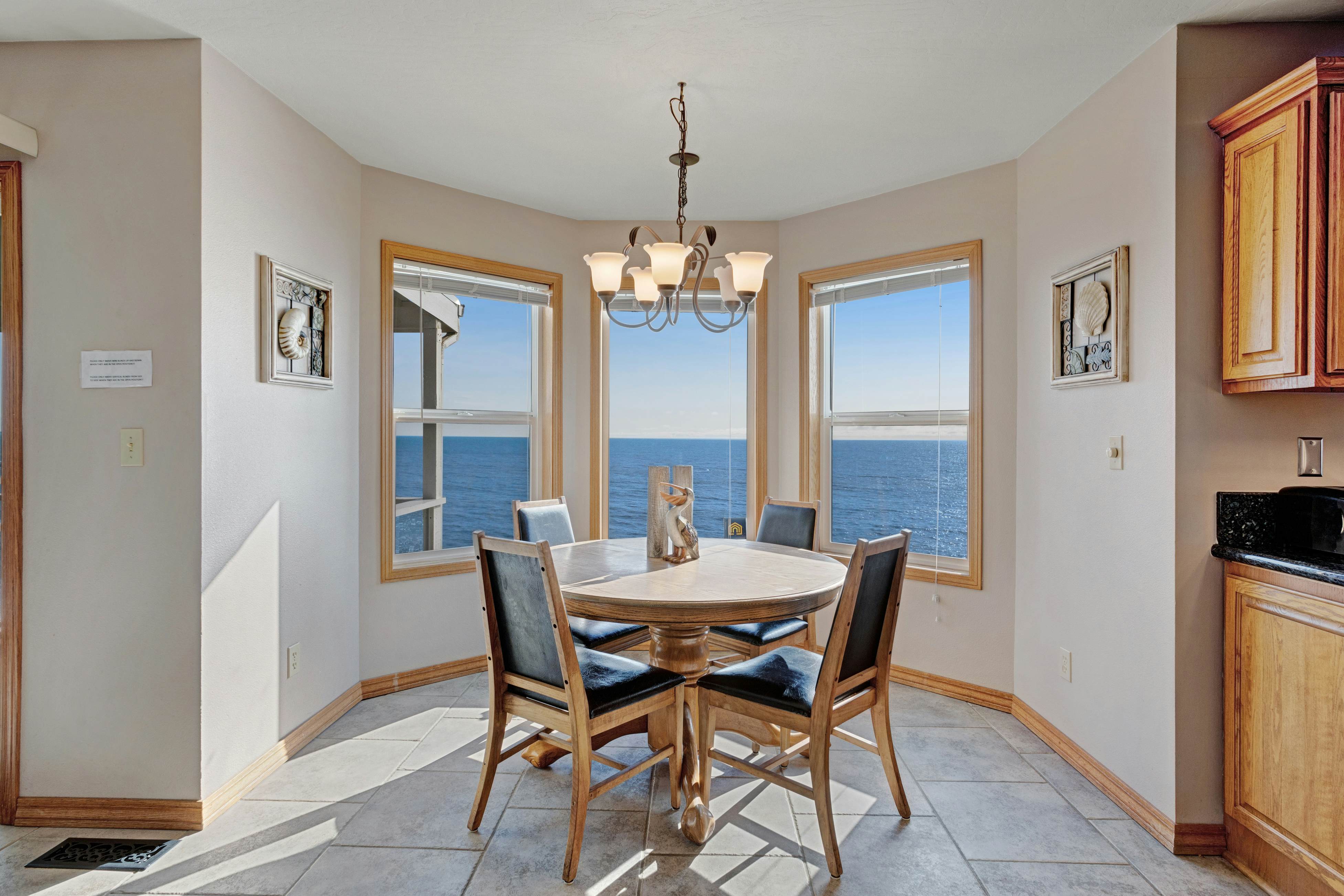 Brookings Oceanfront Estate 4 BD Brookings, OR Vacation Rental Vacasa