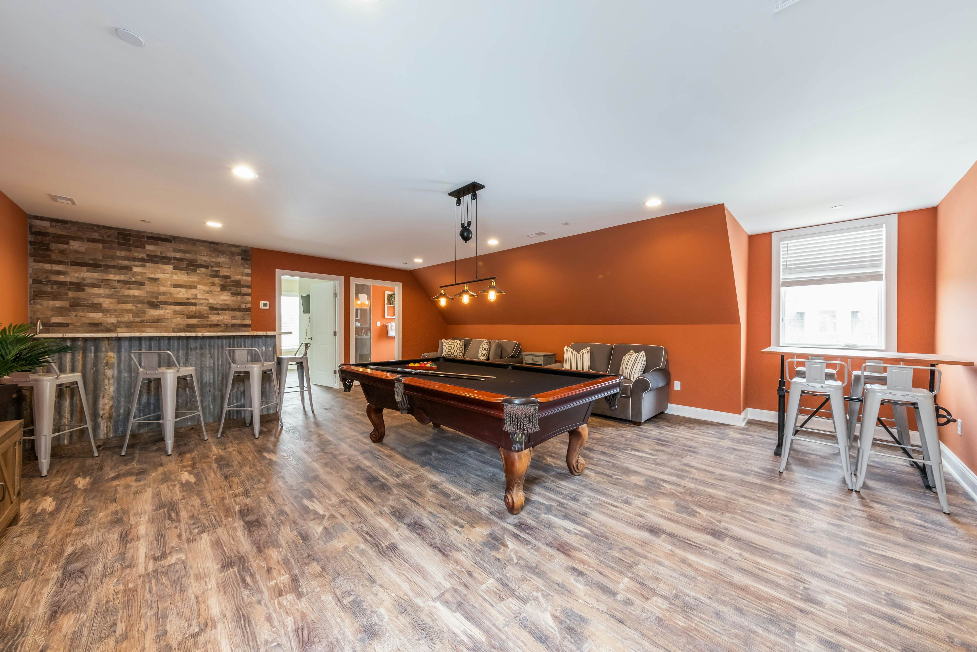 Brooklyn Meadows The Manor 6 BD Berlin, MD Vacation Rental Vacasa