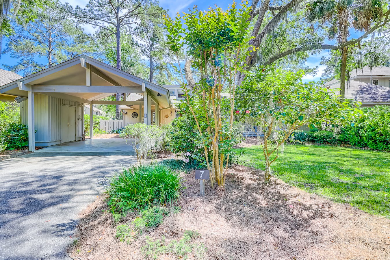 Island Getaway Vacation Rental In Hilton Head Sc Hhi