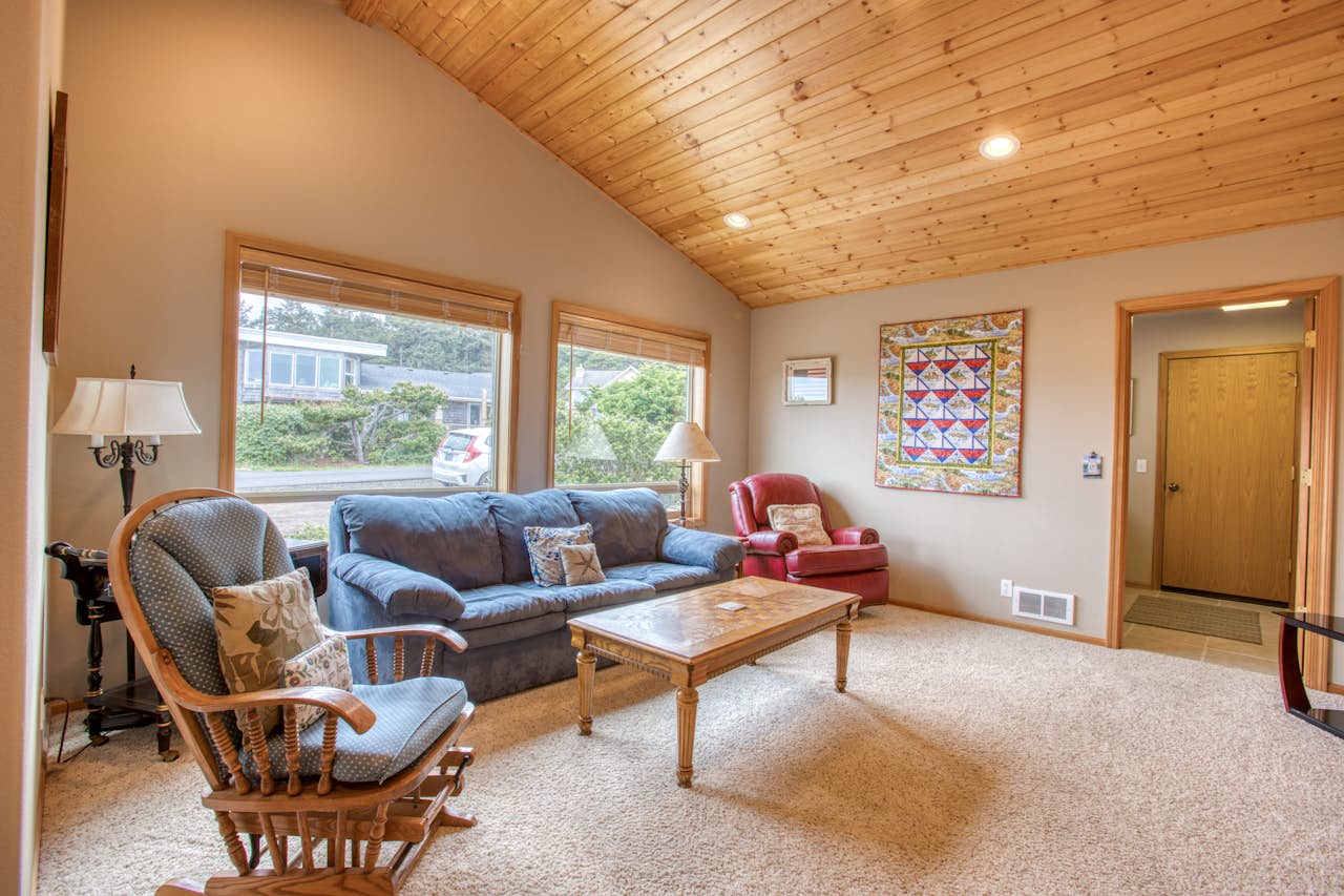 Scandia House in Bayshore Estates! 3 BD Vacation Rental in Waldport