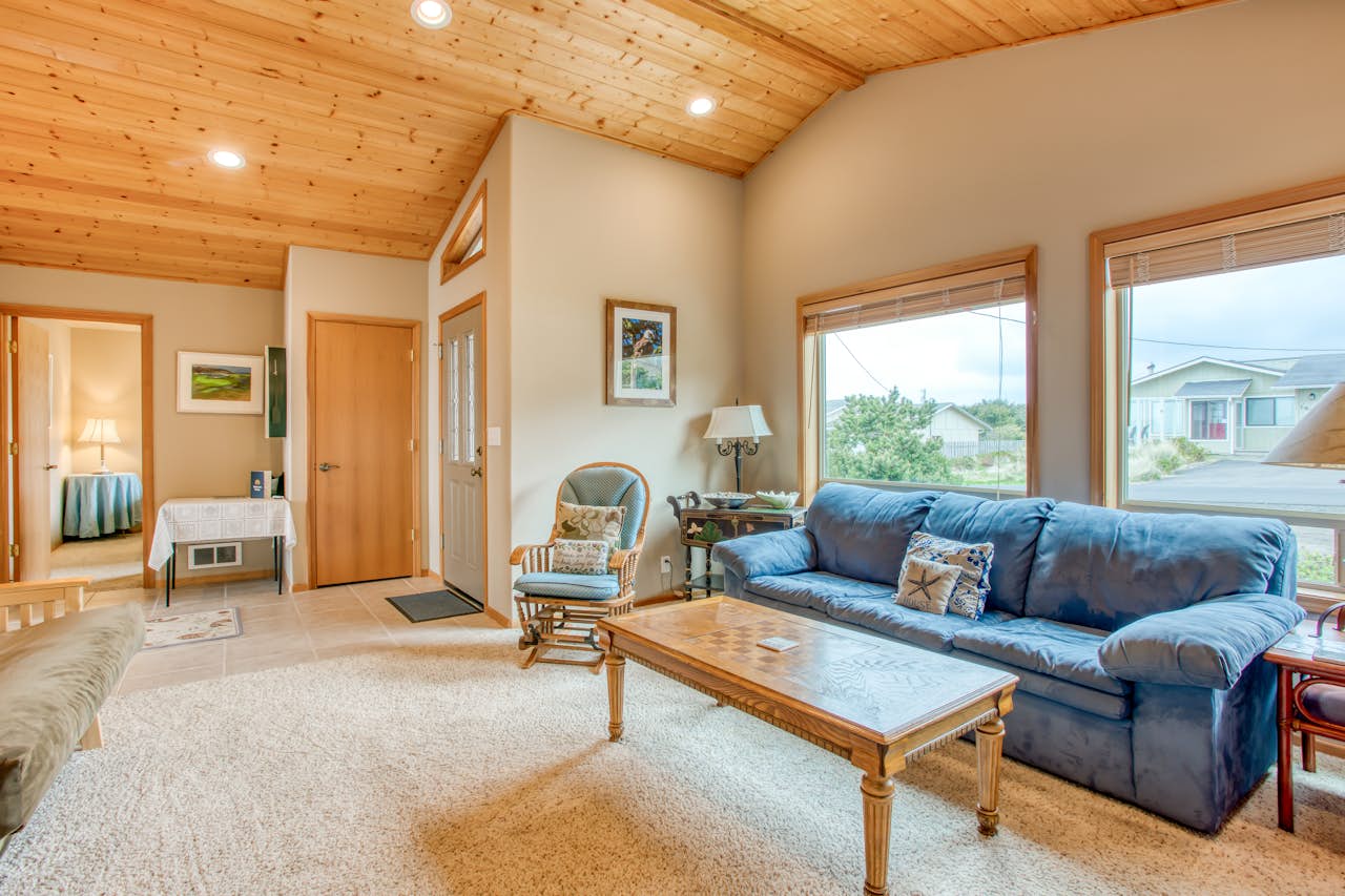 Scandia House in Bayshore Estates! 3 BD Vacation Rental in Waldport