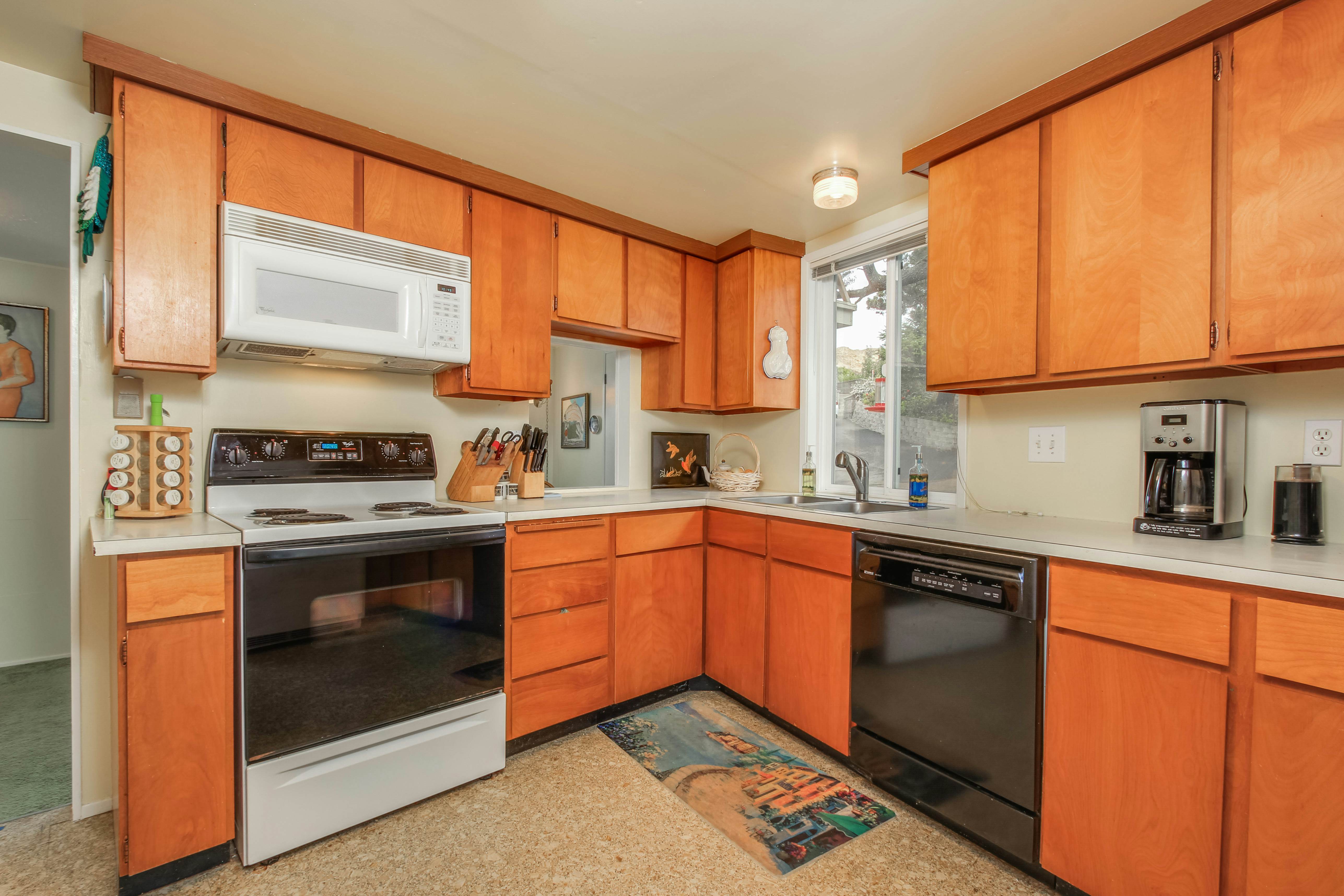 4 Sisters Beach Getaway 3 BD Gleneden Beach, OR Vacation Rental Vacasa