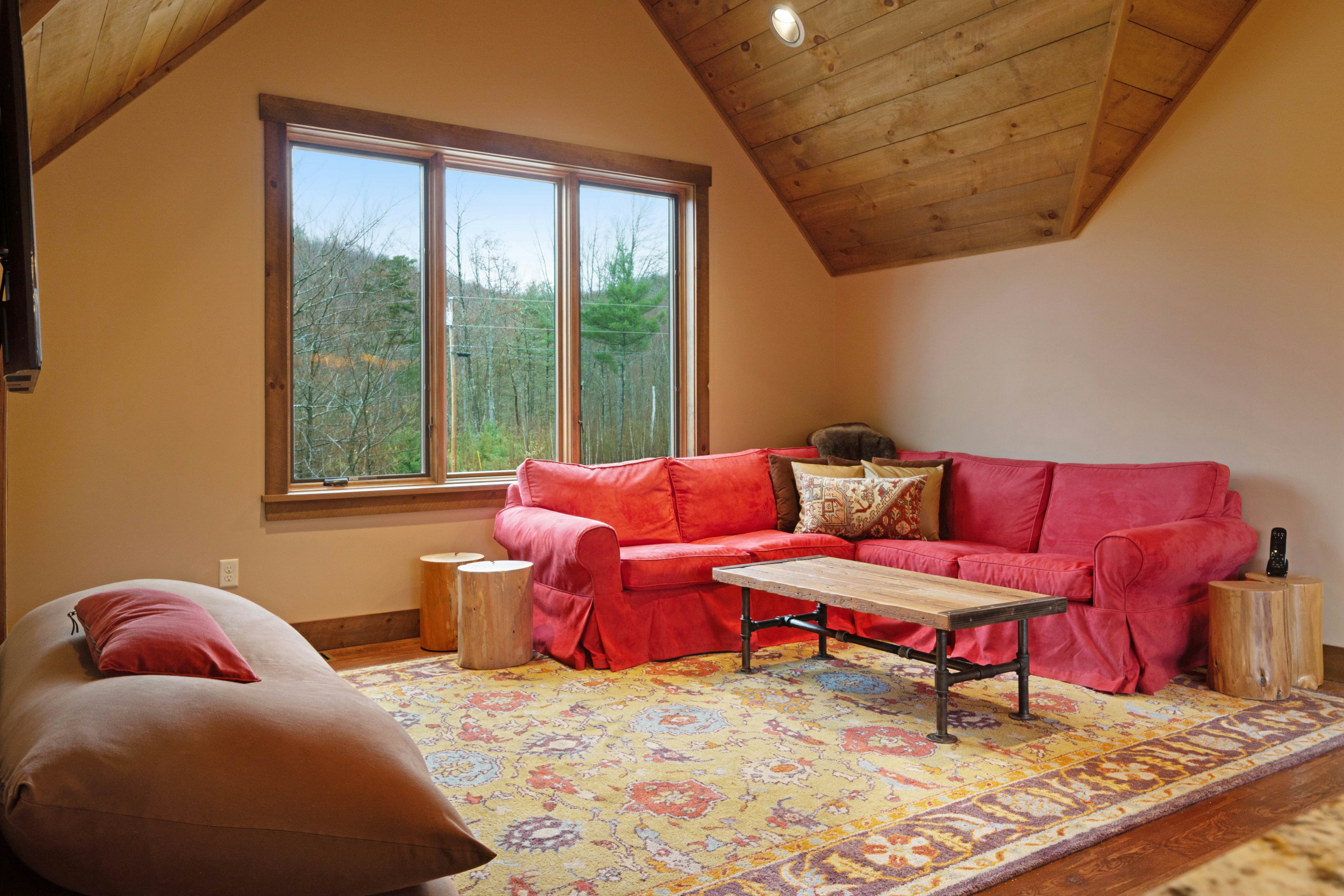 Mountain Estate Family Getaway