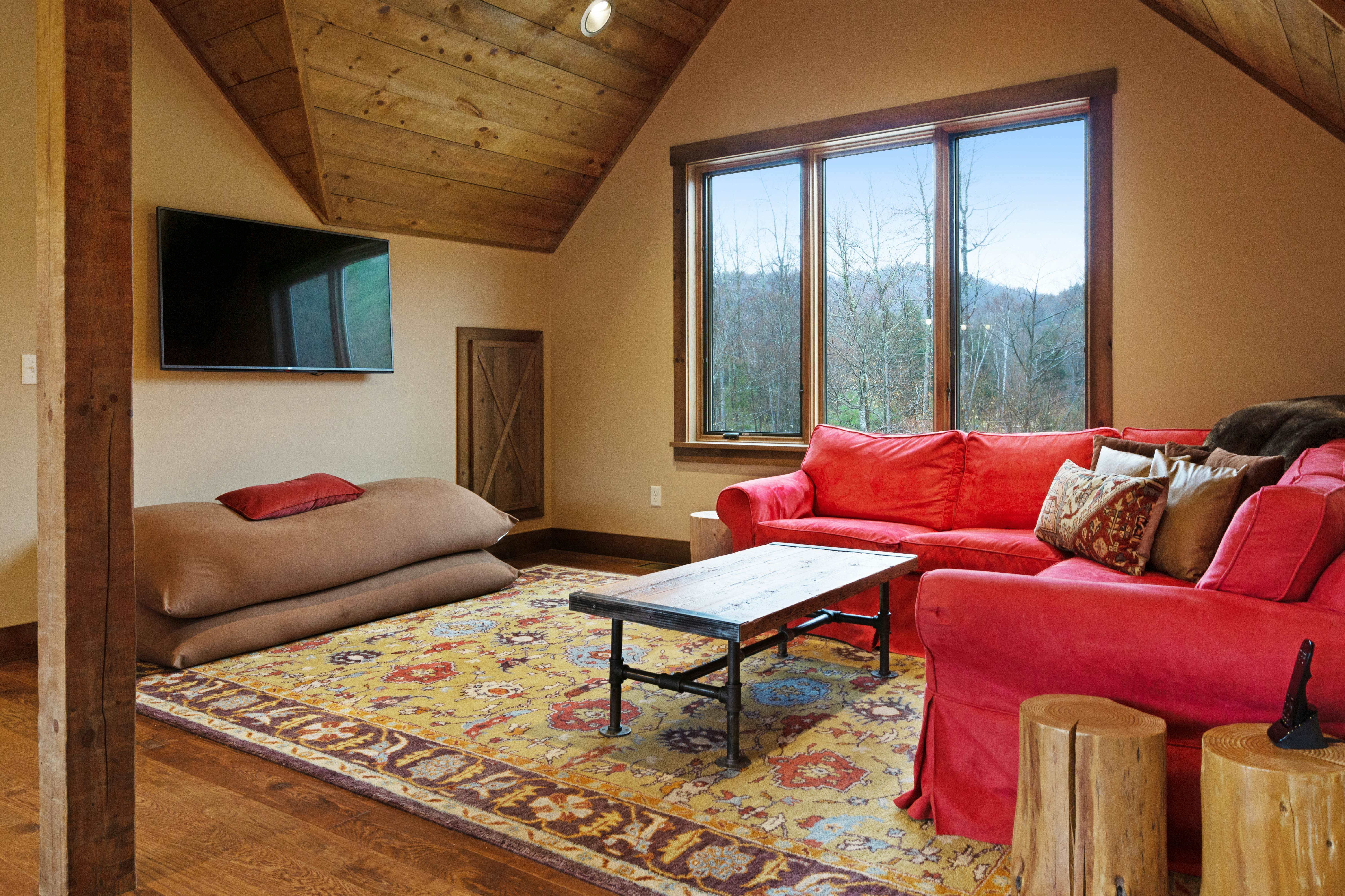 Mountain Estate Family Getaway