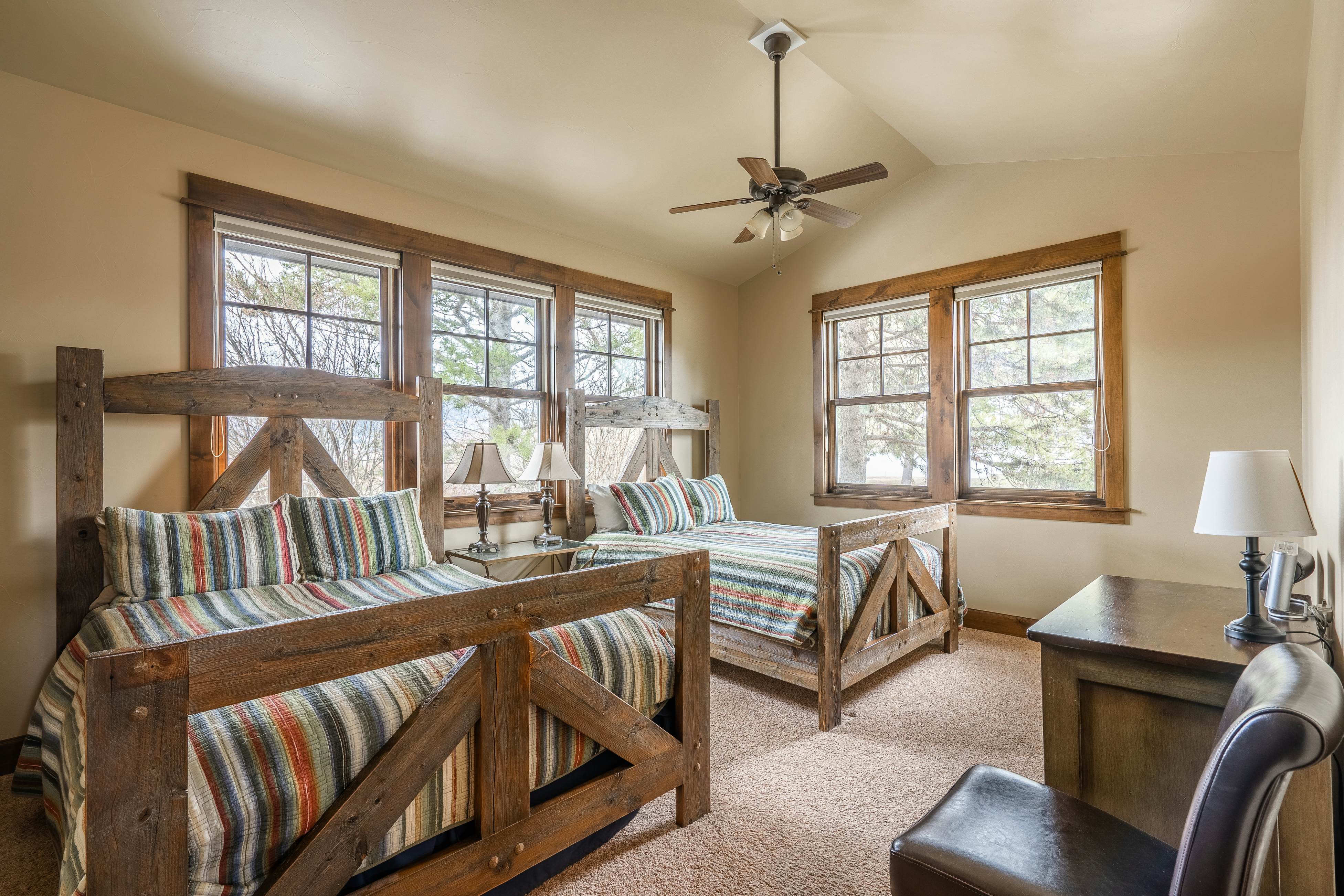 Rainbow Point Sabo Cabin