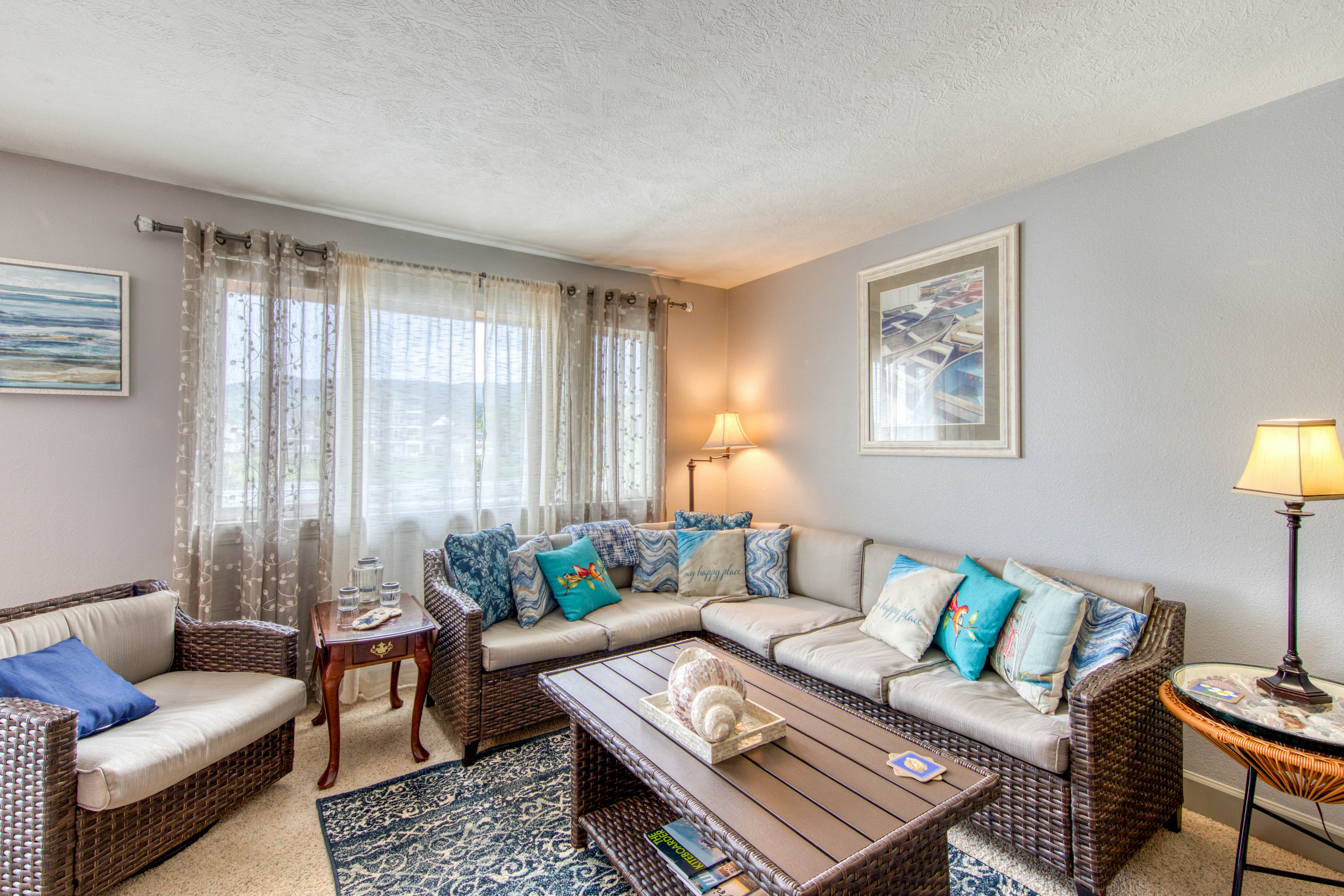 RiverWalk Cozy Condo 2 BD Seaside, OR Vacation Rental Vacasa