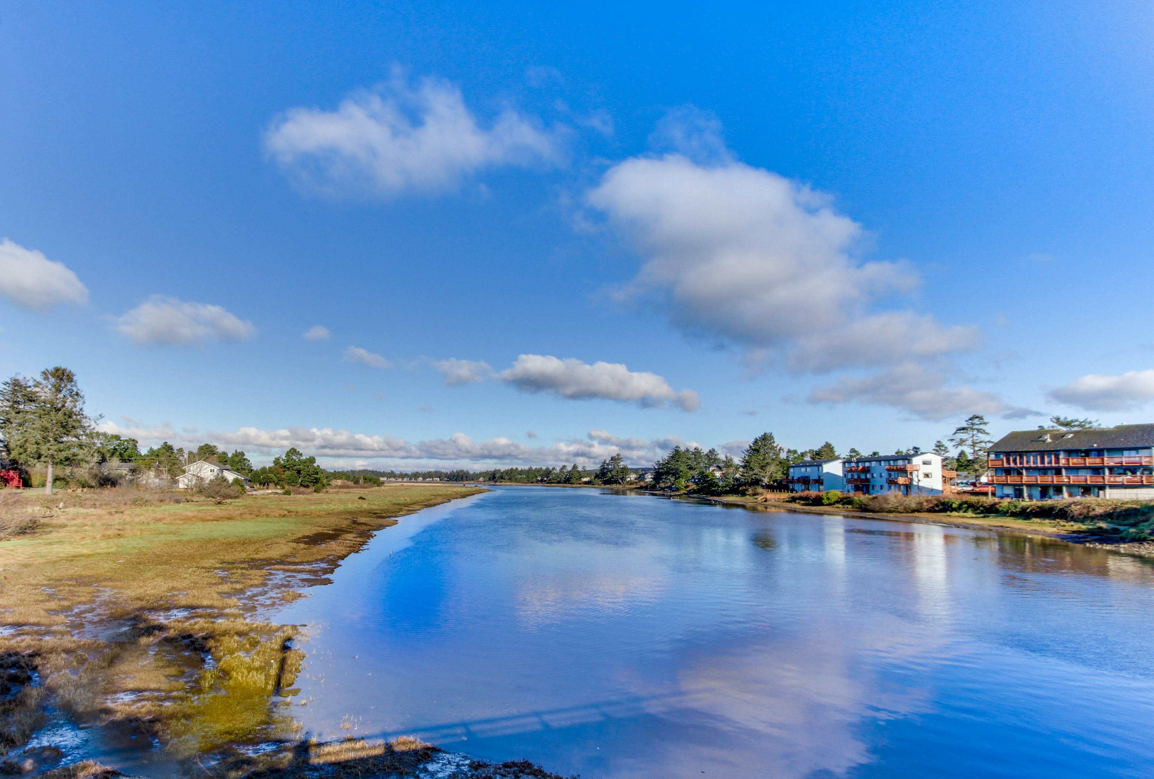 RiverWalk Cozy Condo 2 BD Seaside, OR Vacation Rental Vacasa