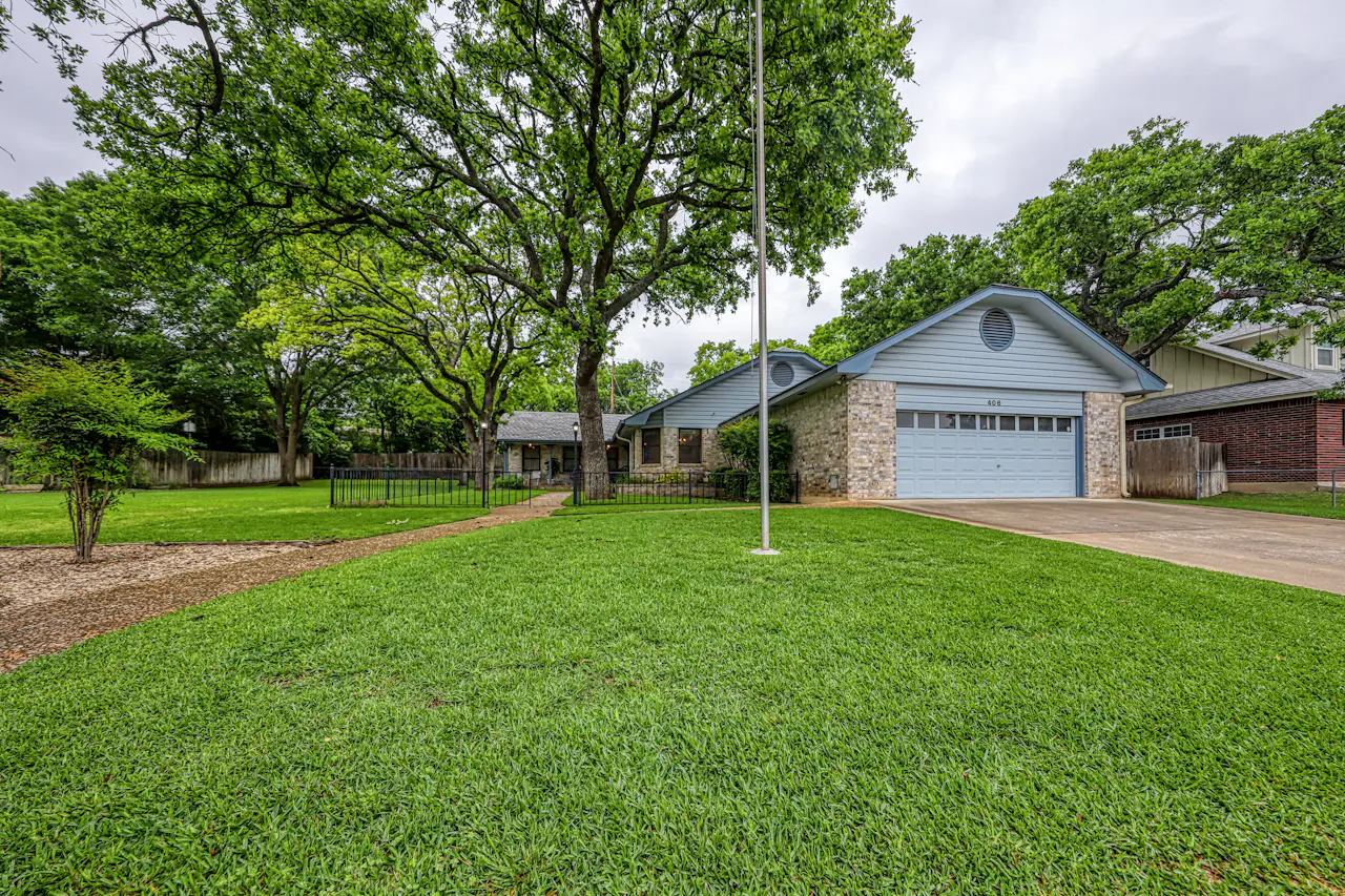 Humble House 4 BD Vacation Rental in Fredericksburg, TX Vacasa