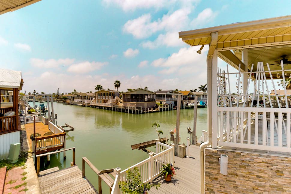 Long Island Village 214 2 BD Port Isabel, TX Vacation Rental