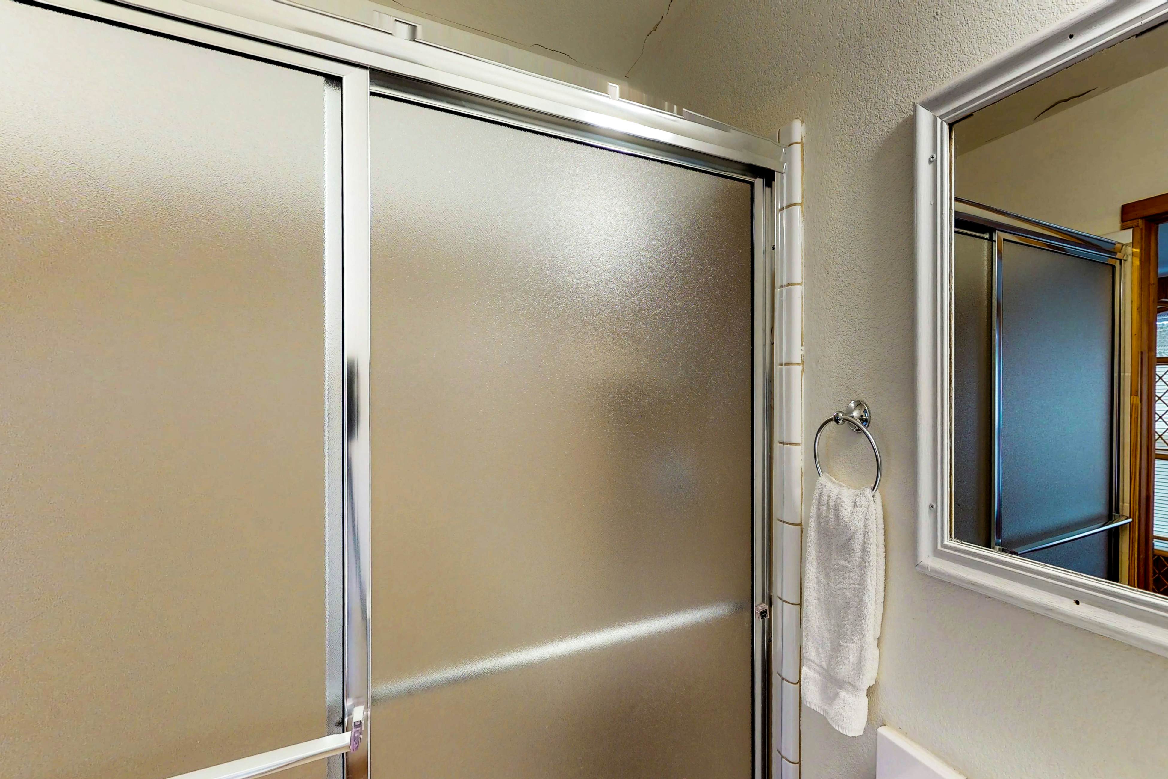 Long Island Village 214 Bonnet