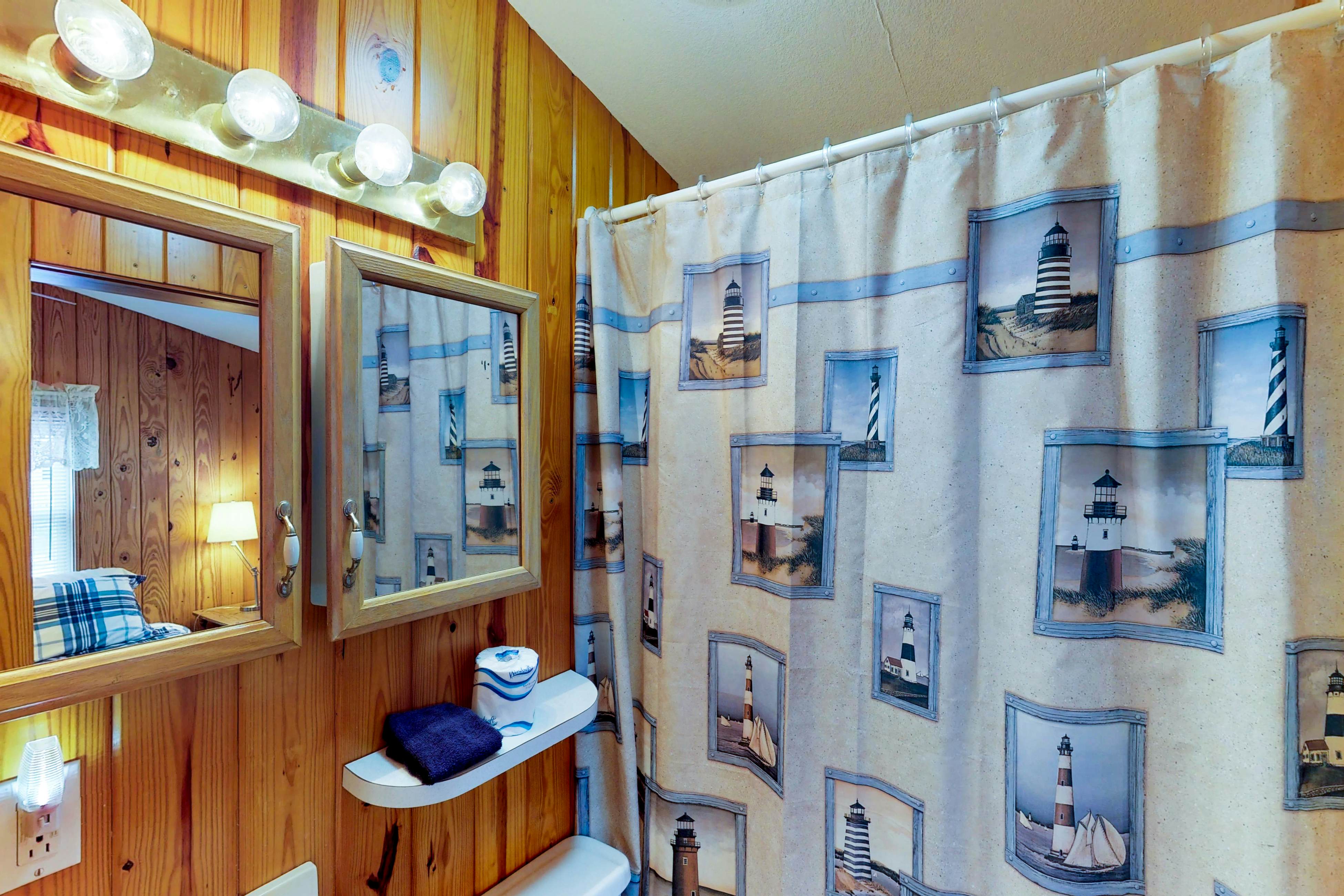 Long Island Village 214 Bonnet