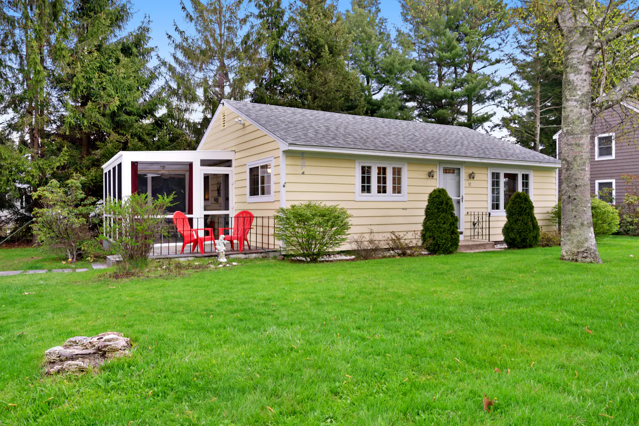 Pineapple Cottage By The Sea 2 Bd Vacation Rental In Ogunquit