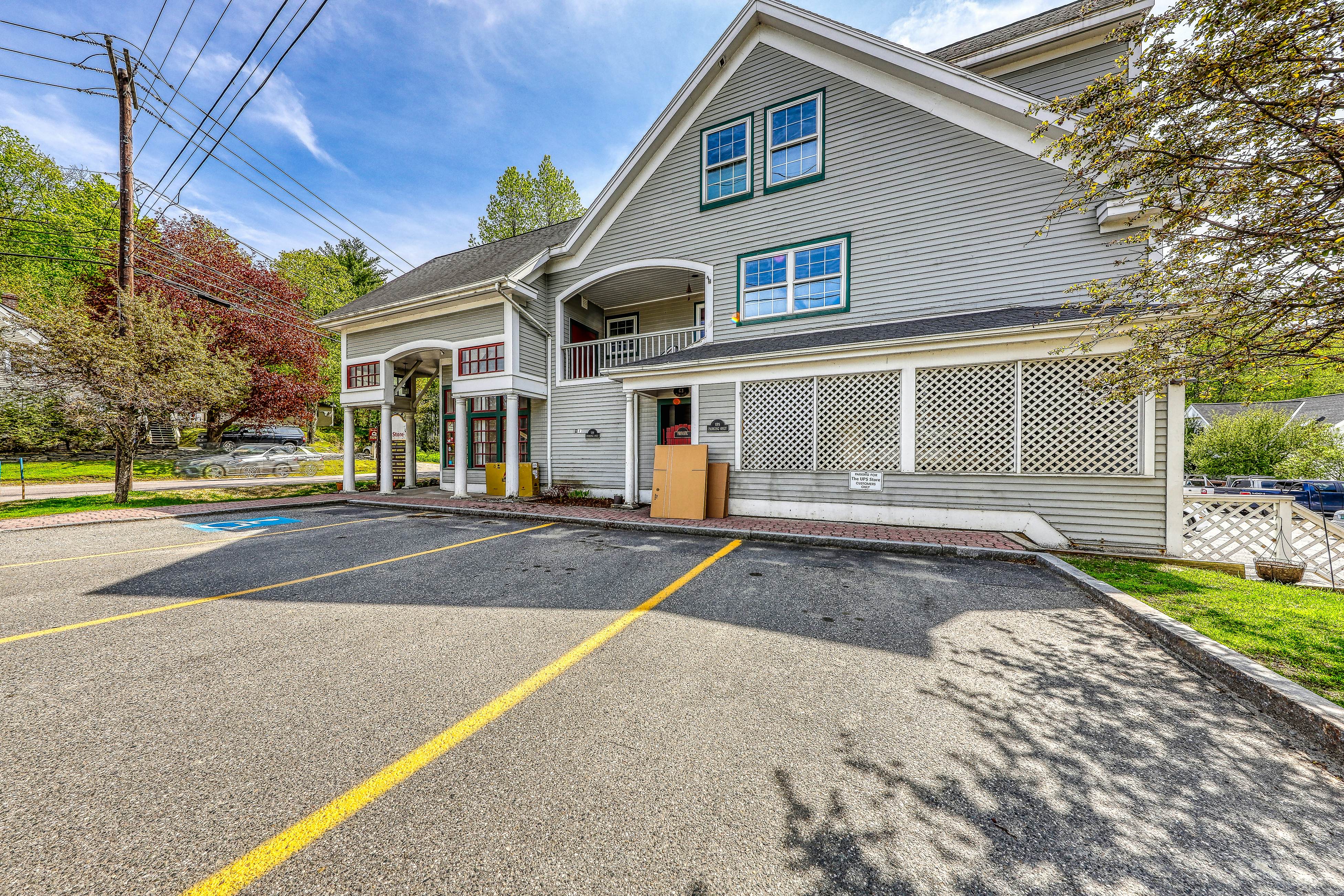 Cozy Stowe Village Retreat