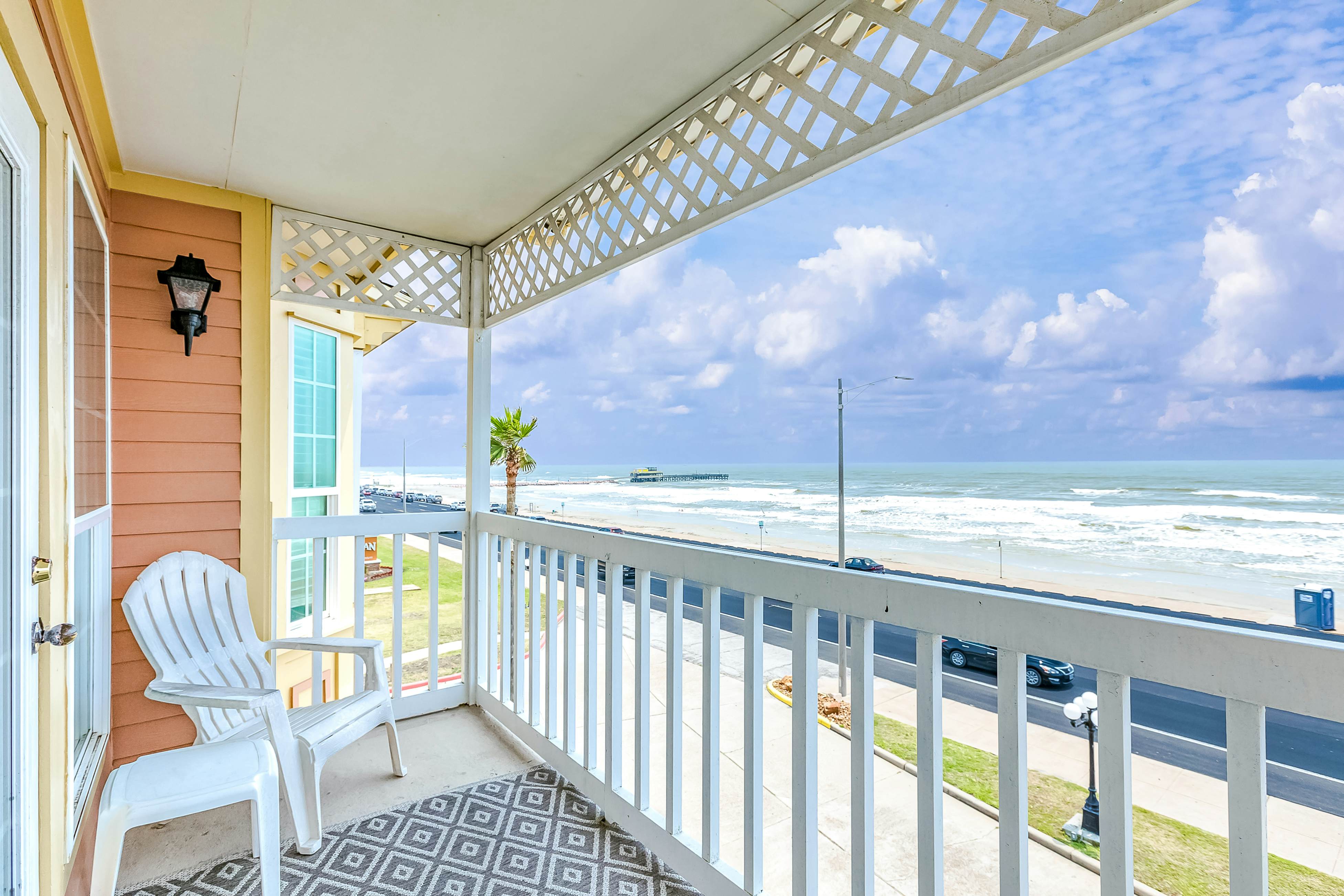 Victorian Condos Victorian 1305 3 BD Galveston, TX Vacation Rental
