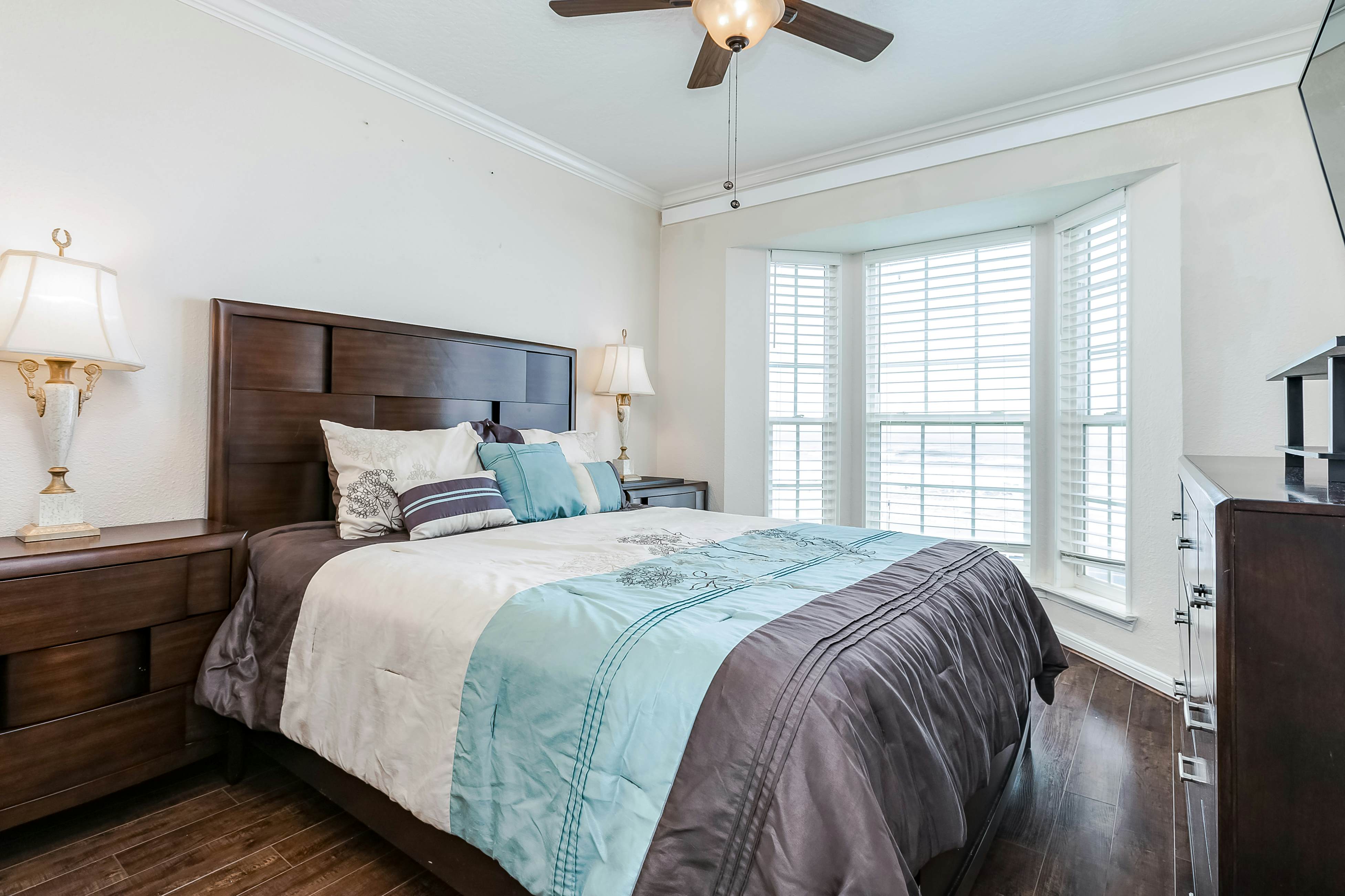 Victorian Condos Victorian 1305 3 BD Galveston, TX Vacation Rental