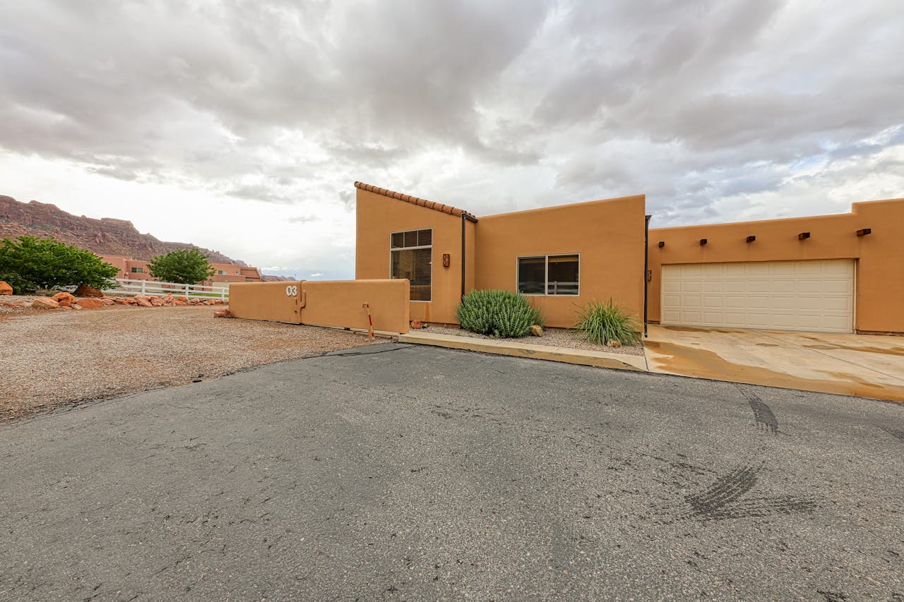 Rim Village O3 3 BD Vacation Rental in Moab, UT Vacasa