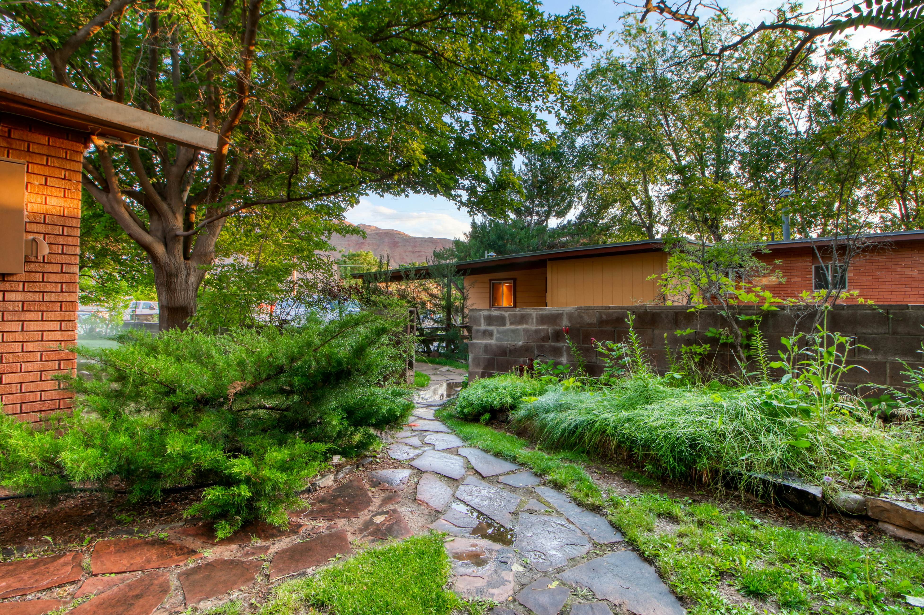 Creekside Cowa-Bungalow