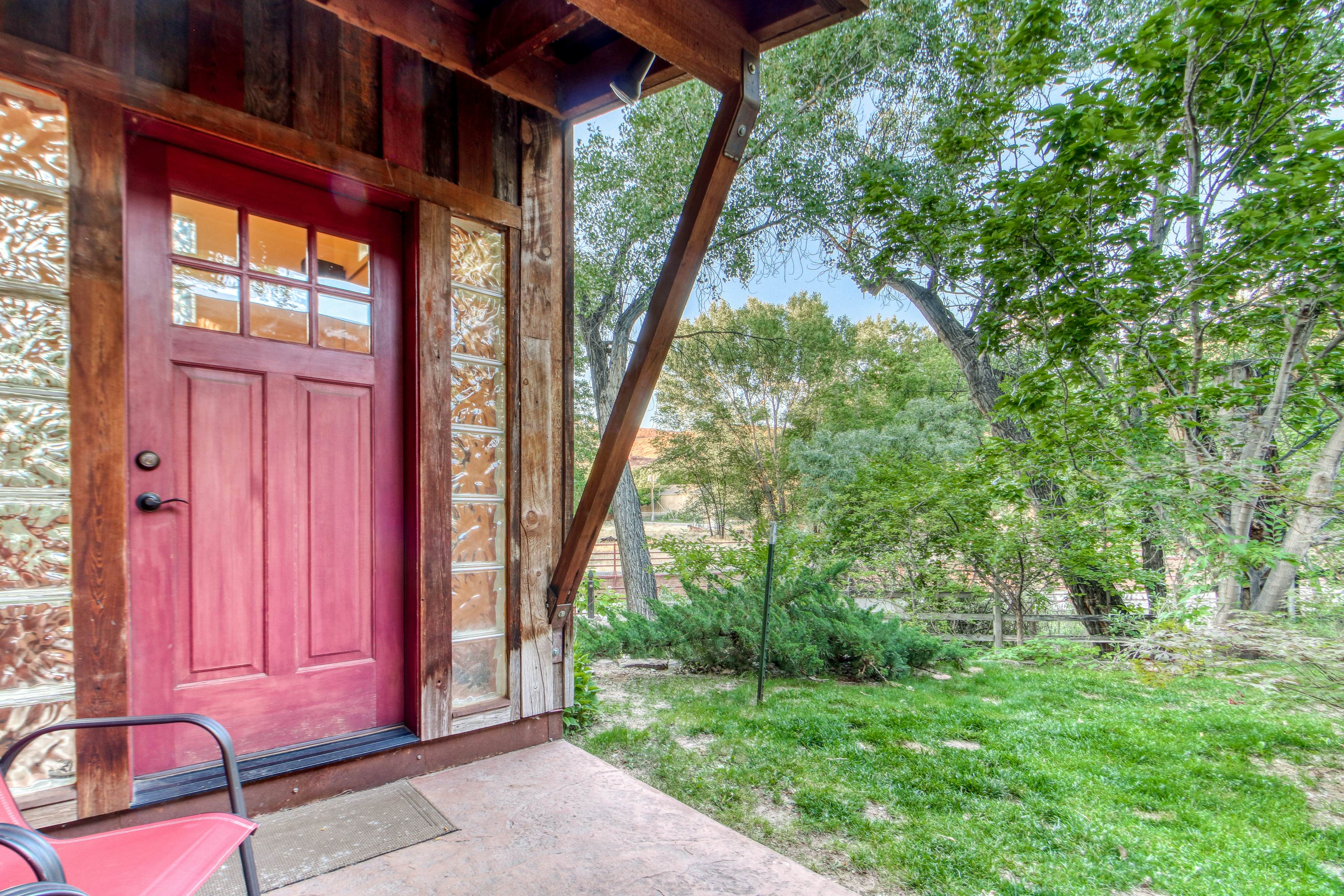 Creekside Guest Cottage