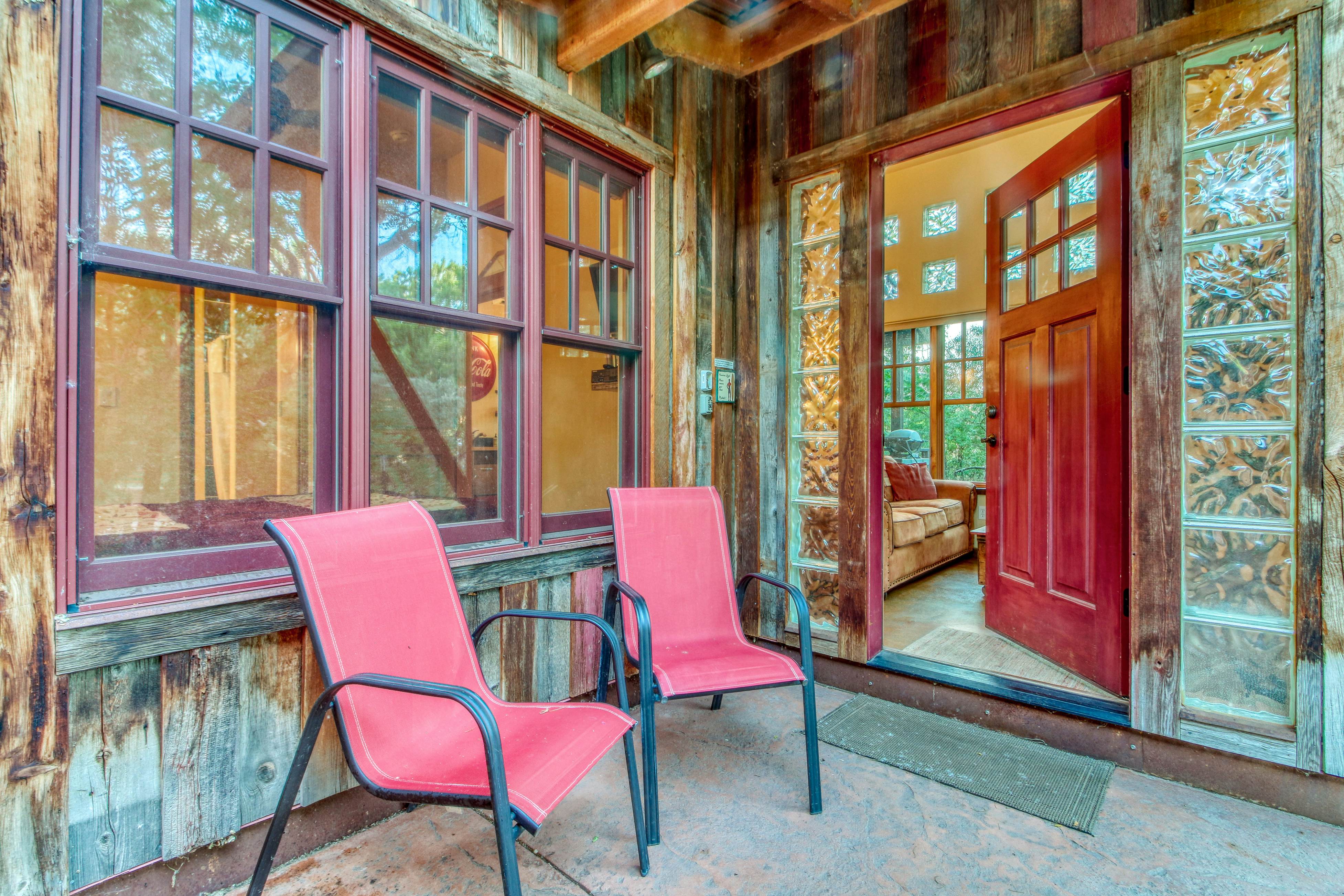 Creekside Guest Cottage