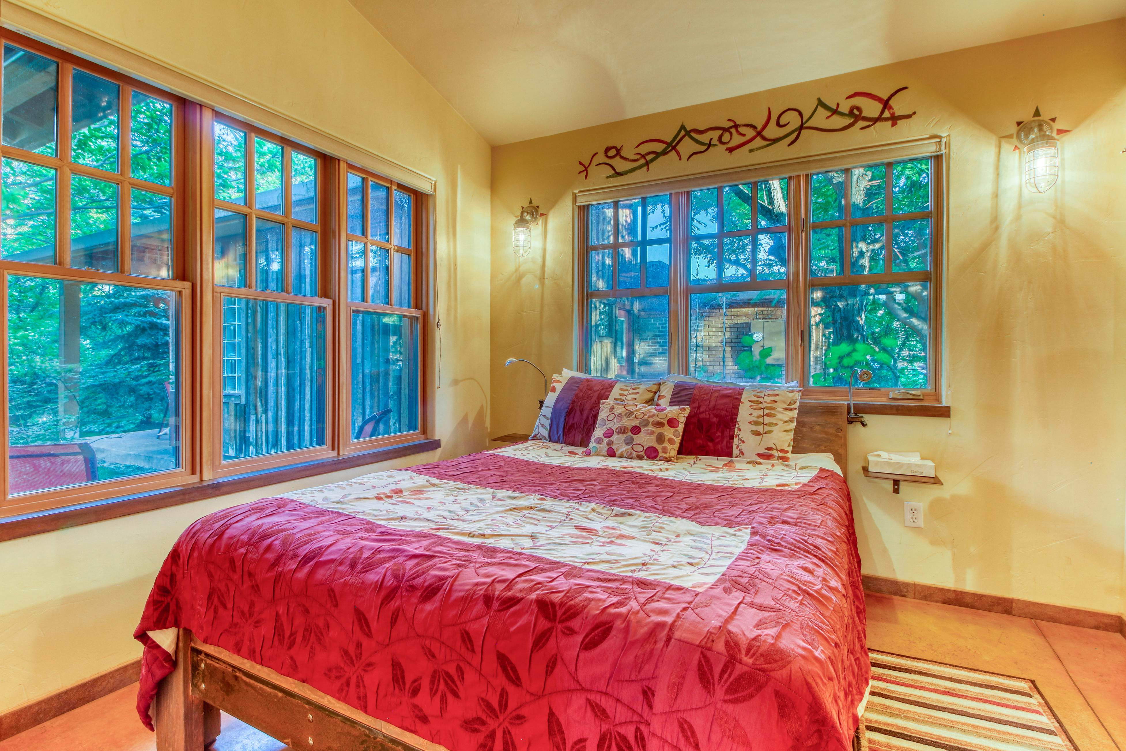 Creekside Guest Cottage