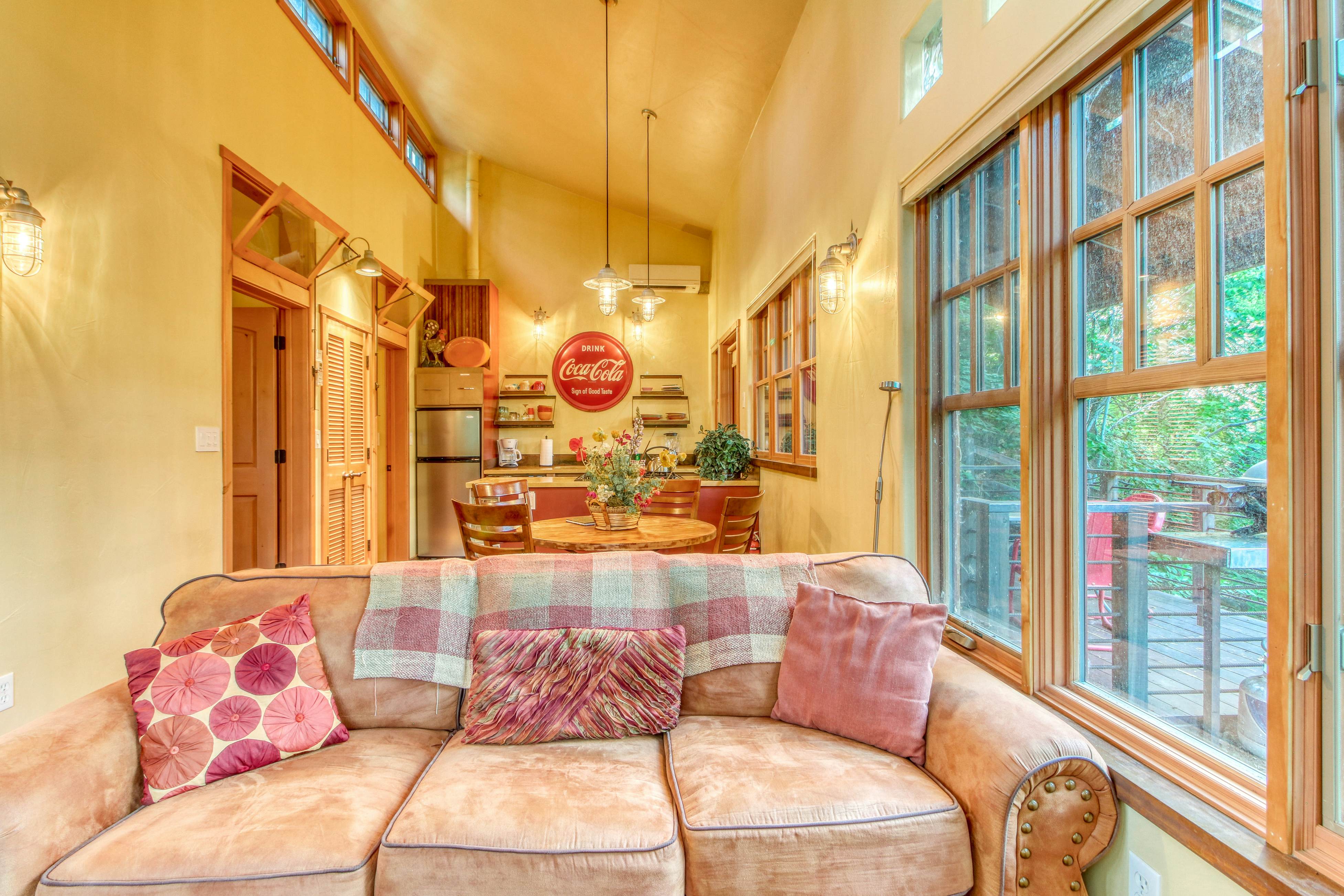 Creekside Guest Cottage