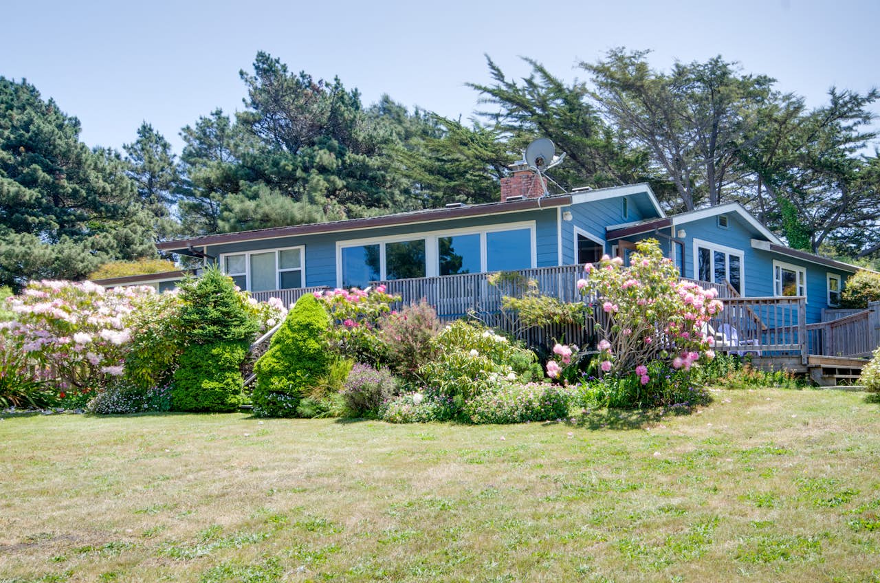 Headlands Cove 3 BD Vacation Rental in Mendocino, CA Vacasa