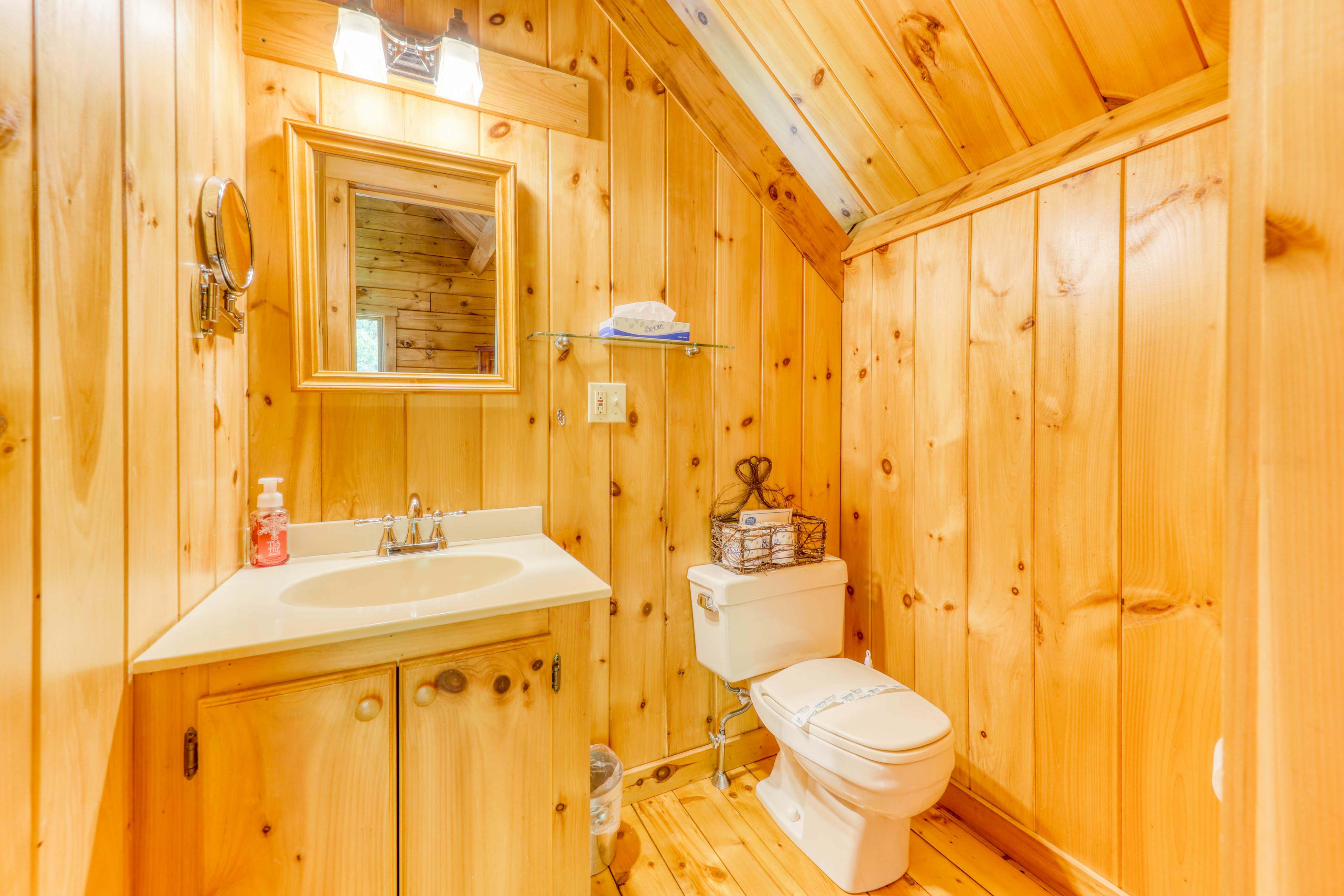 Franconia Range View 2 BD Franconia, NH Vacation Rental Vacasa