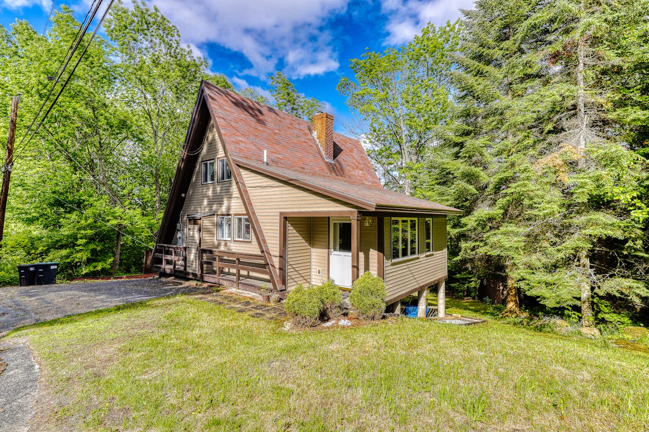 Bethlehem Basecamp Lodge 3 BD Bethlehem, NH Vacation Rental Vacasa