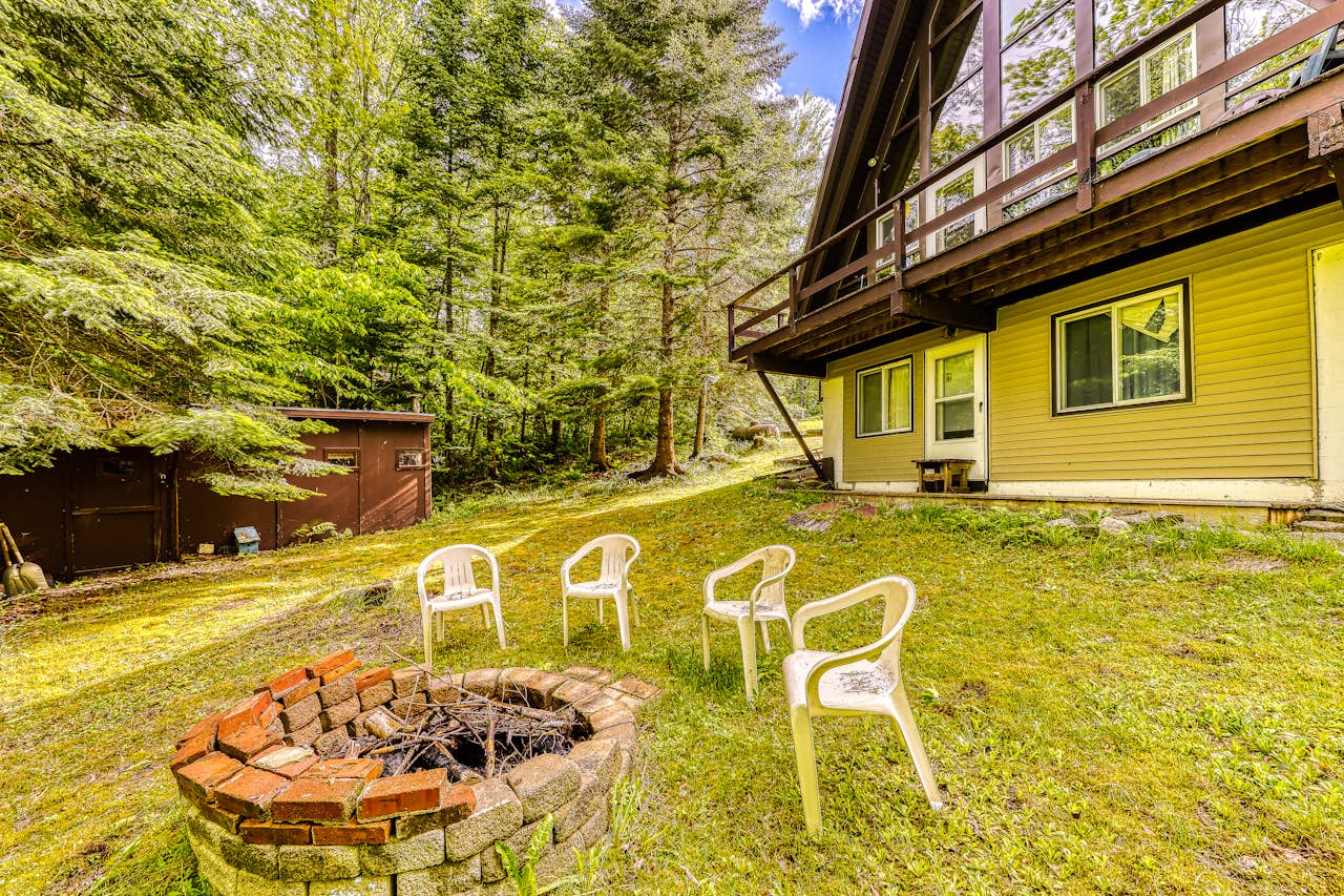 Four Seasons Lodge 3 BD Vacation Rental in Bethlehem, NH Vacasa