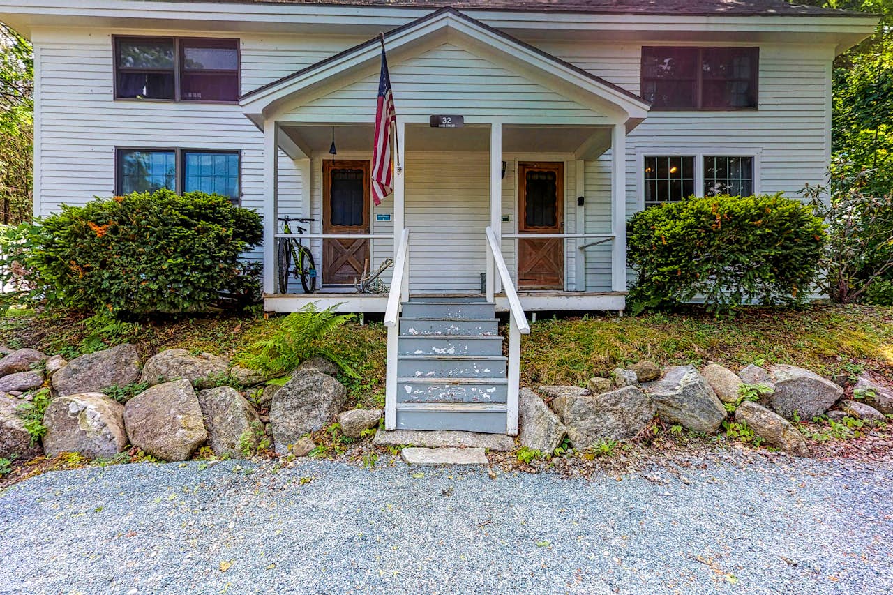 Castine Comfort 2 BD Castine, ME Vacation Rental Vacasa