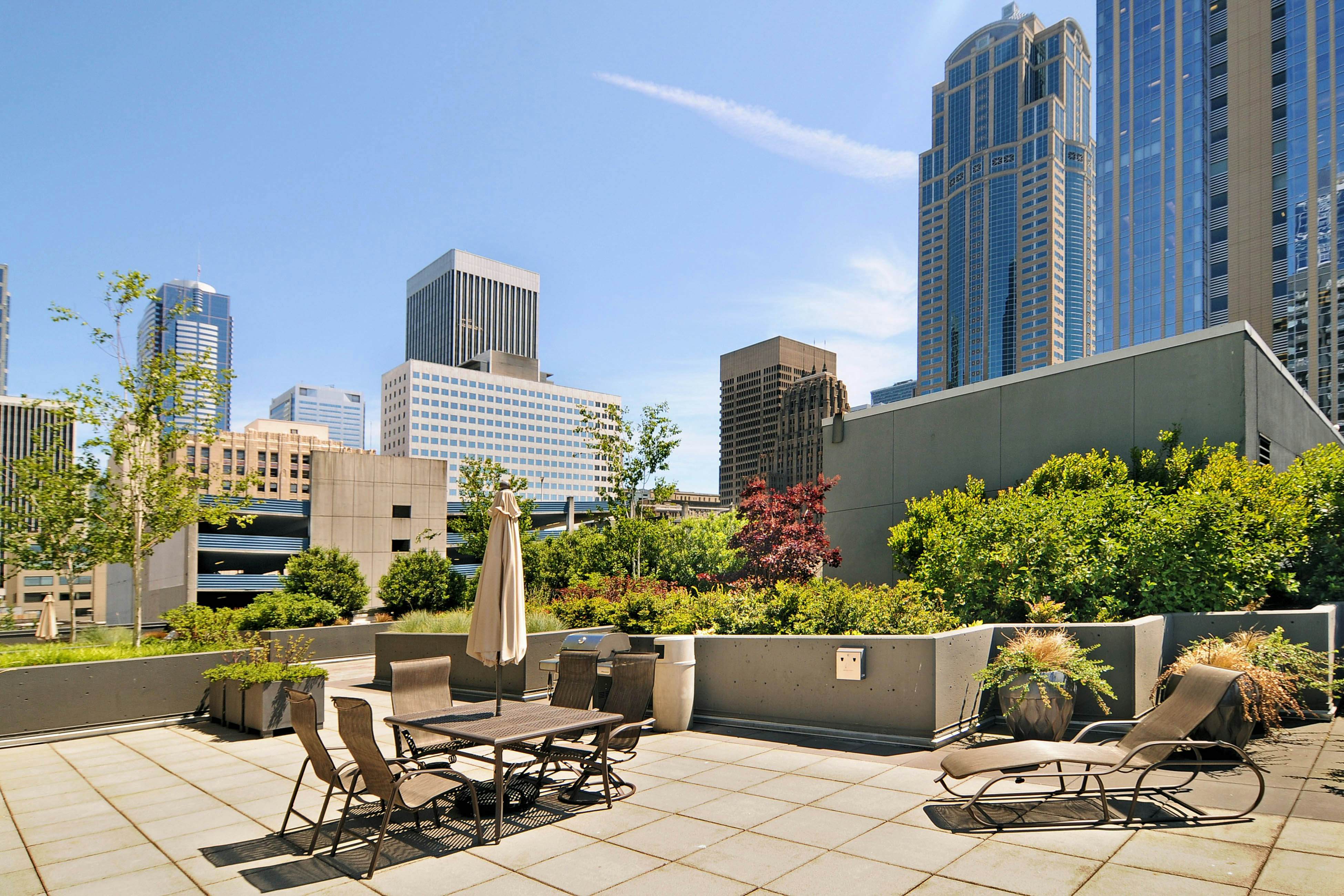 Newmark Tower Soundview Suite