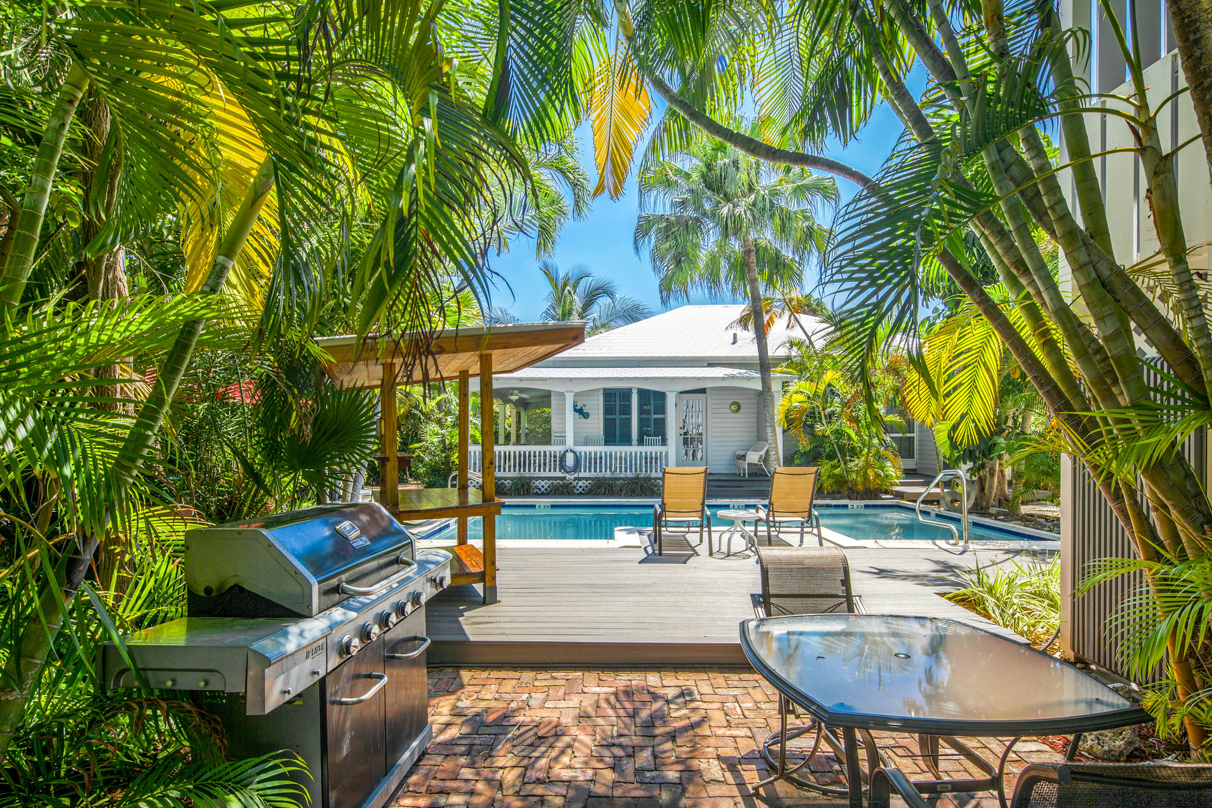 Papa's Hideaway Key West, FL Group Rental, Lodging Vacasa