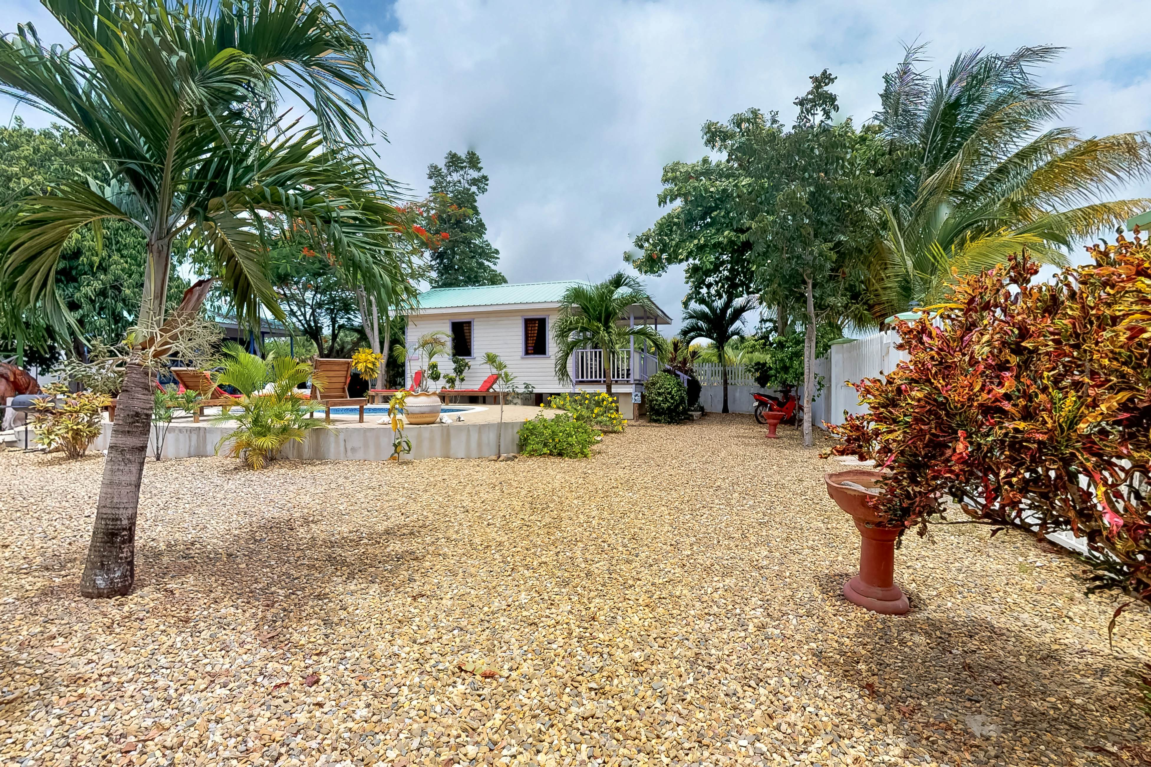 Yellowtail Cabana at Latitude Adjustment -Gold Standard Certified