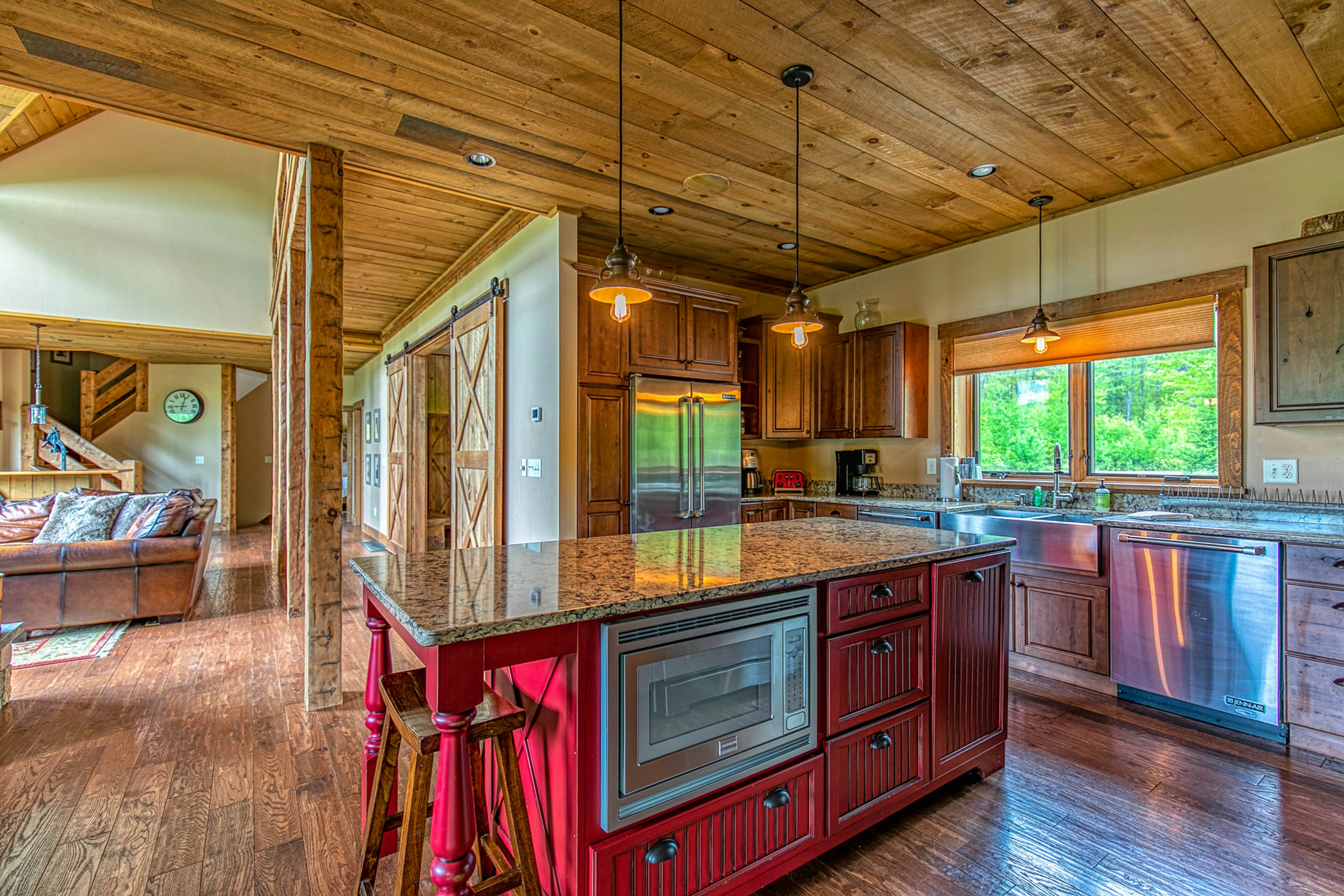 Mountain Estate Family Getaway