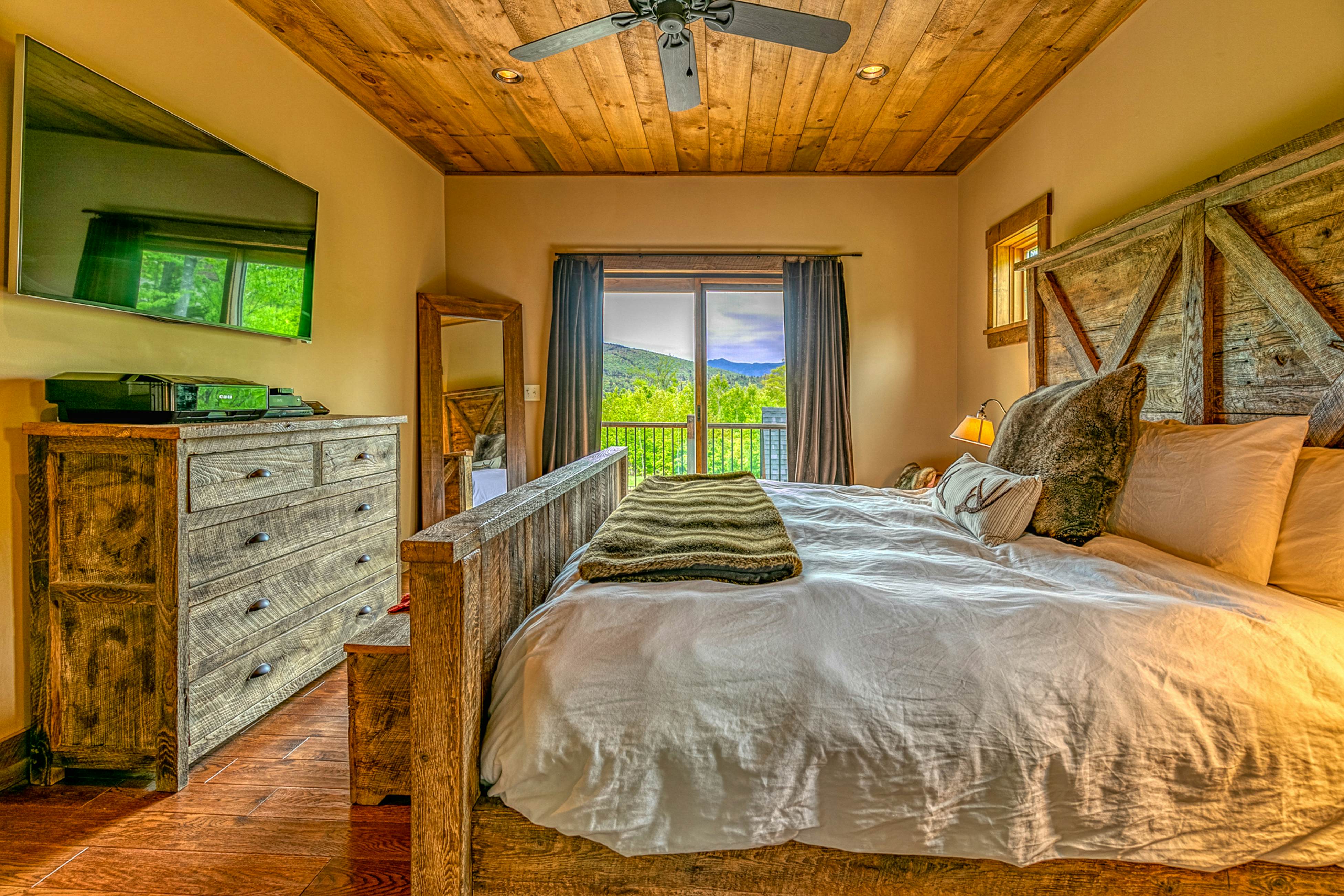 Mountain Estate Family Getaway