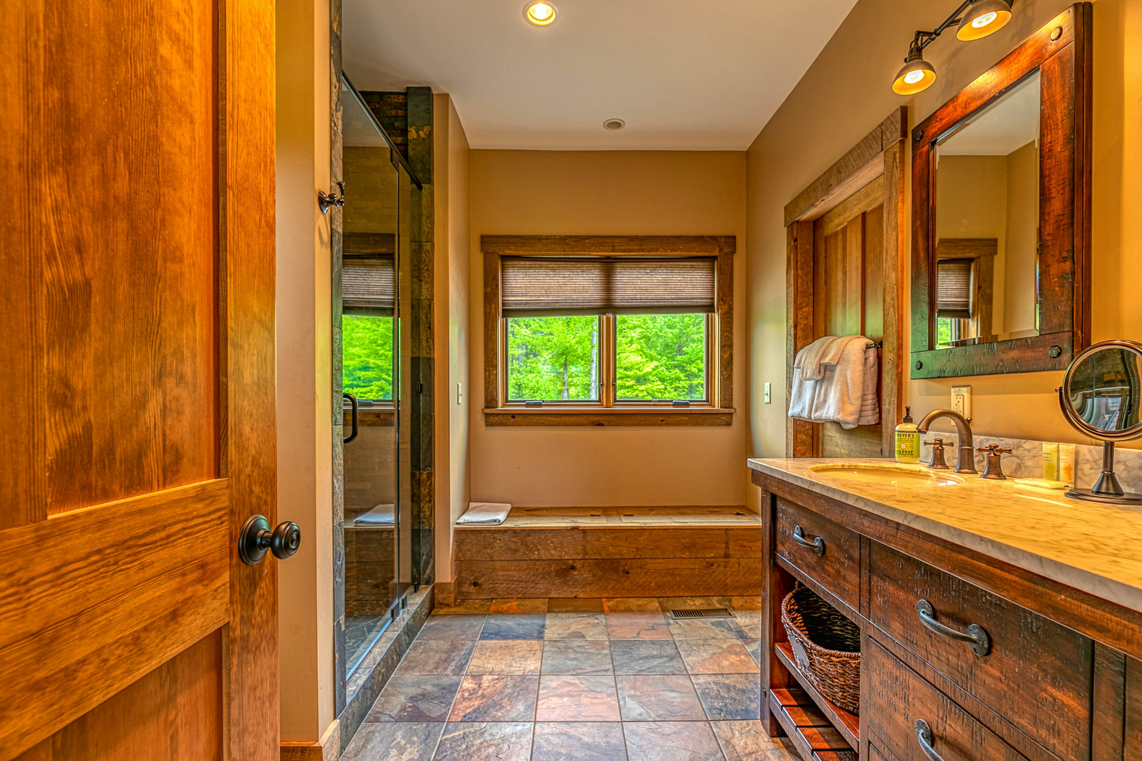 Mountain Estate Family Getaway