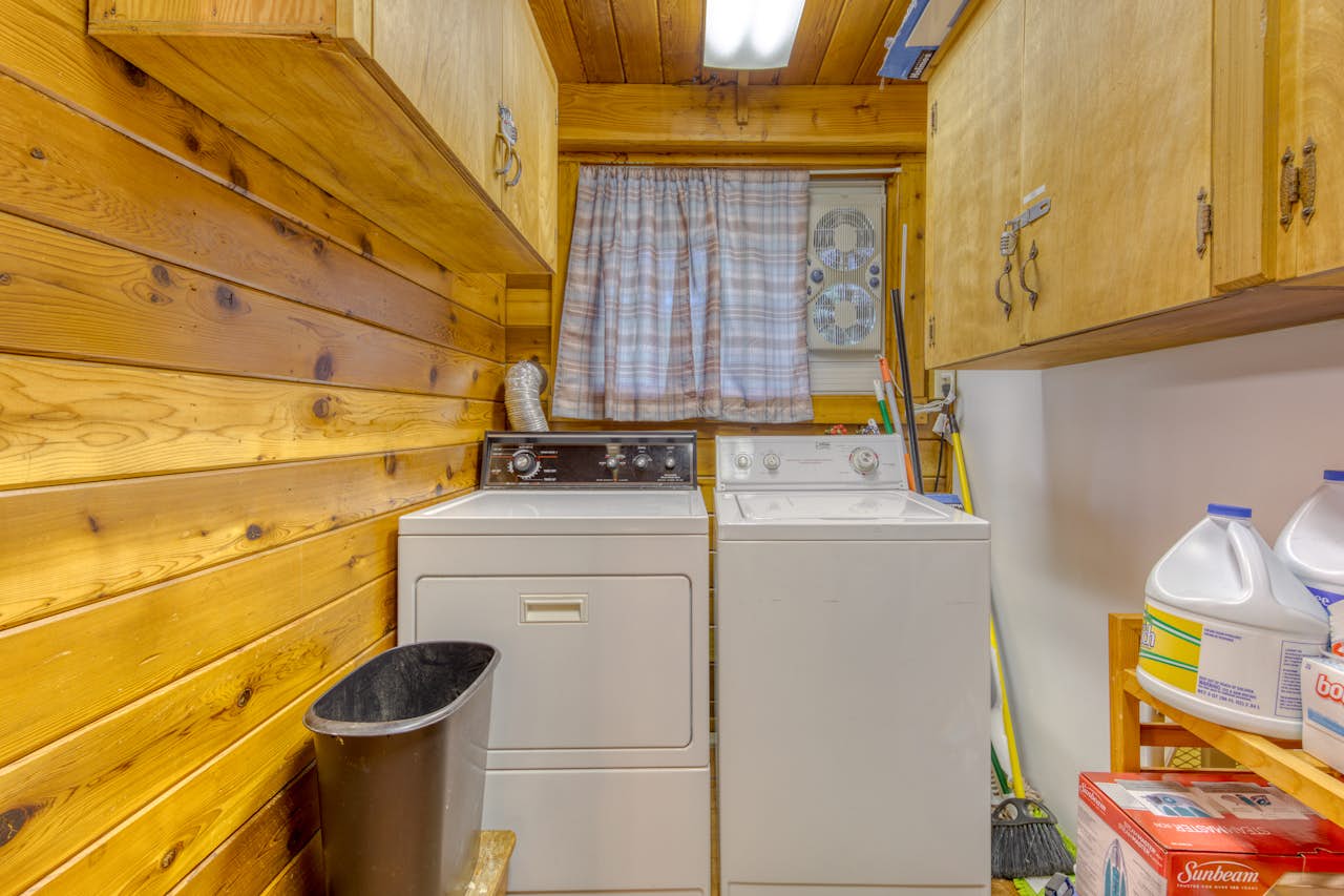 Ironwood Cabin 1 BD Vacation Rental in Welches, OR Vacasa