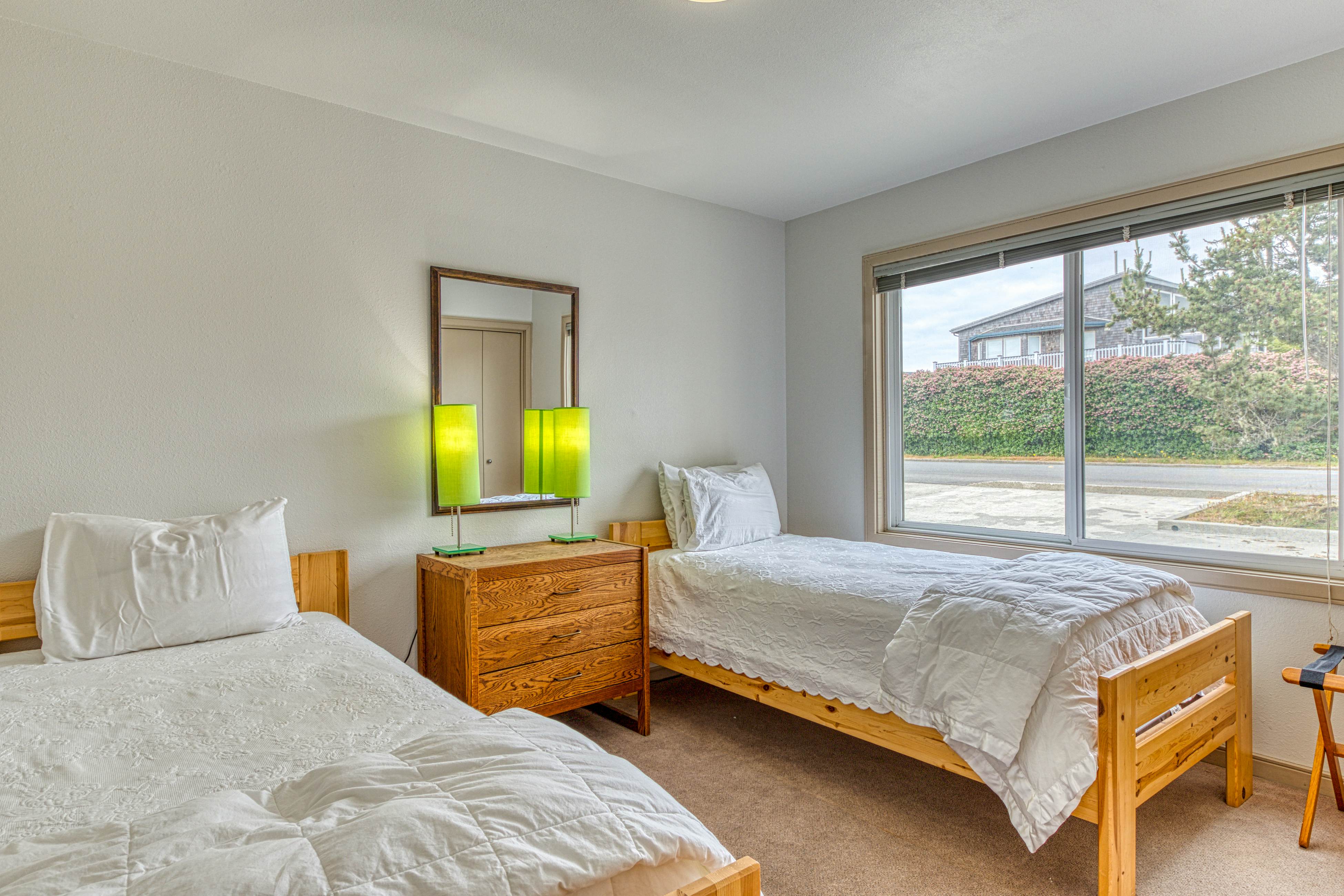 Beach Loop Condo 2 South Unit 3 BD Bandon, OR Vacation Rental Vacasa