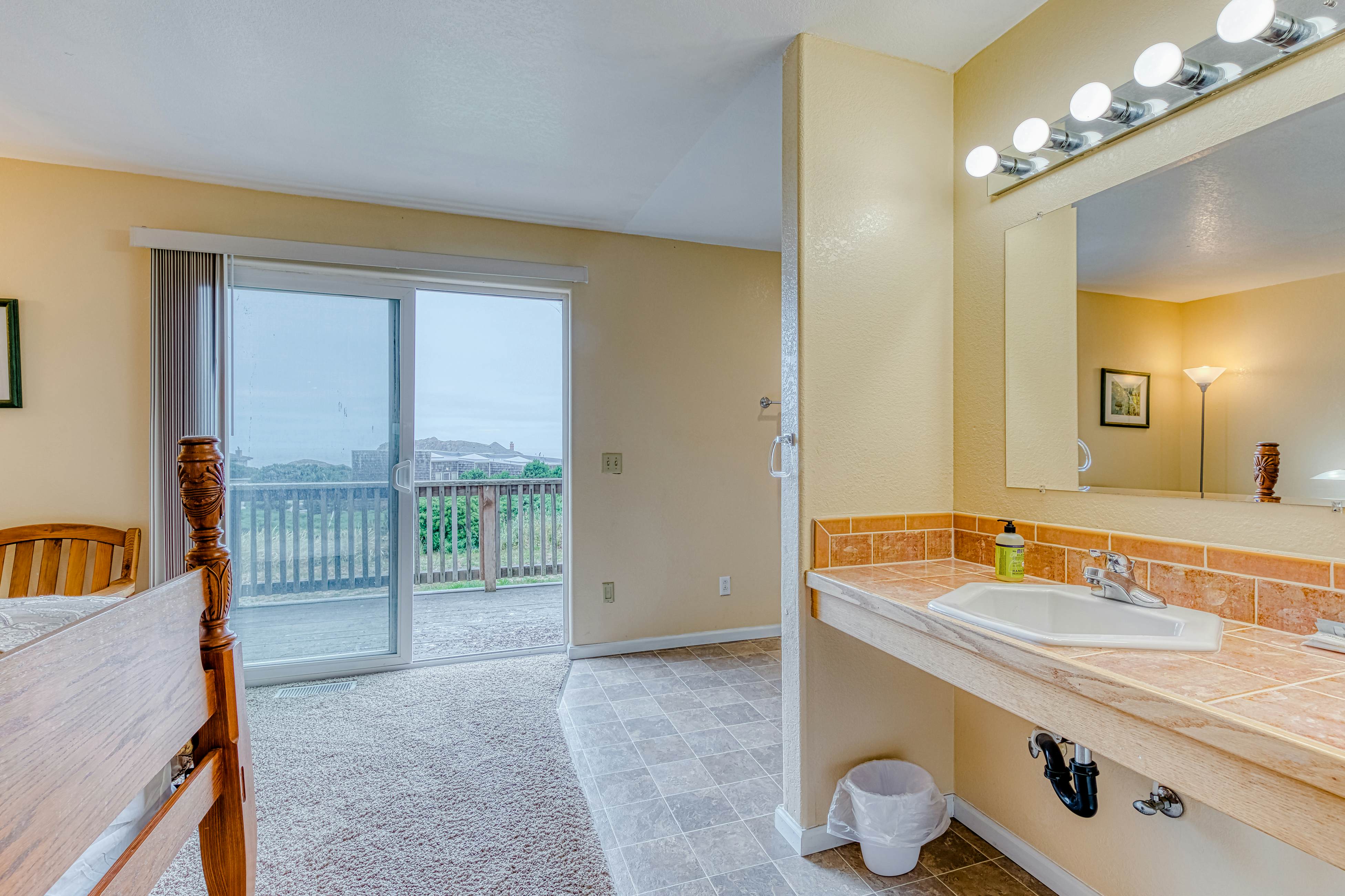 A Bandon Retreat 7 BD Bandon, OR Vacation Rental Vacasa