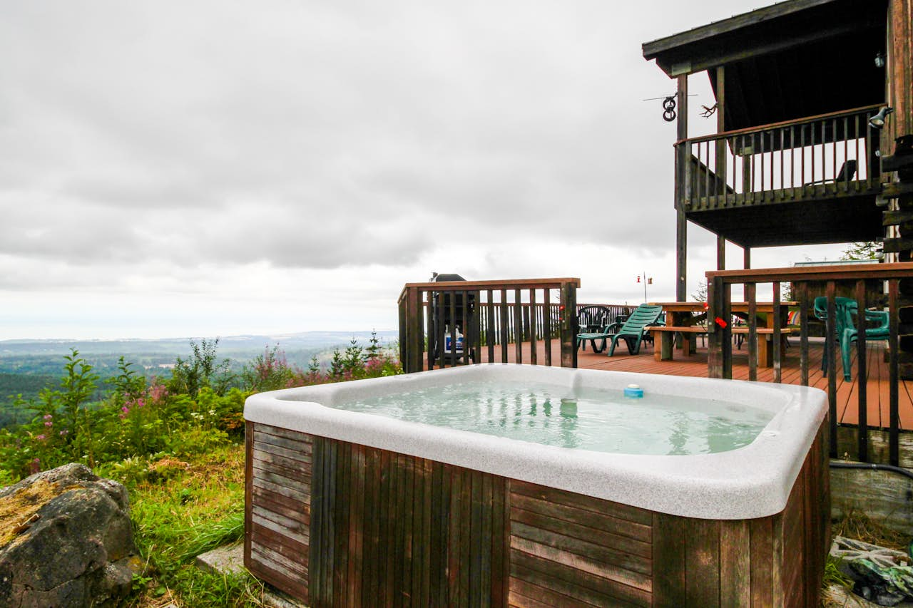 Port Angeles Blue Mountain Lodge with Bunkhouse | 3 BD ...