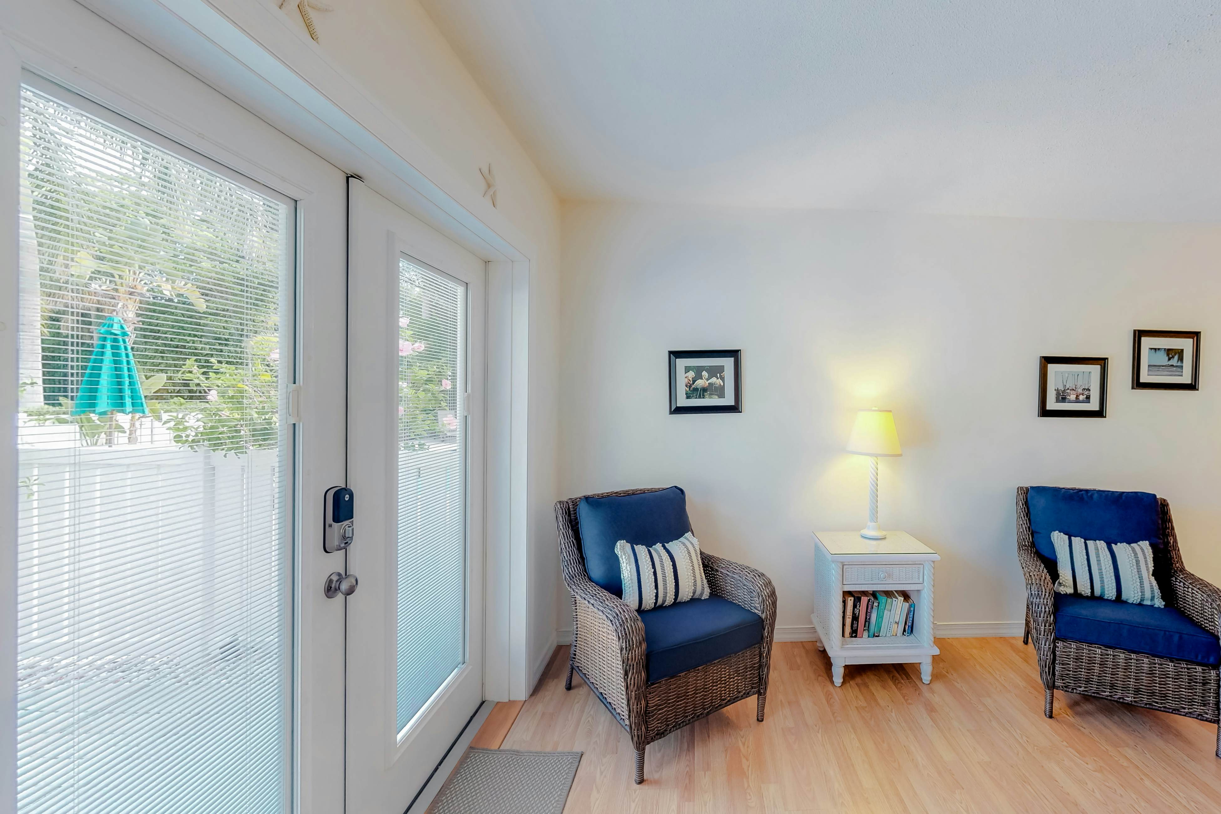 Blue Wave Villa West