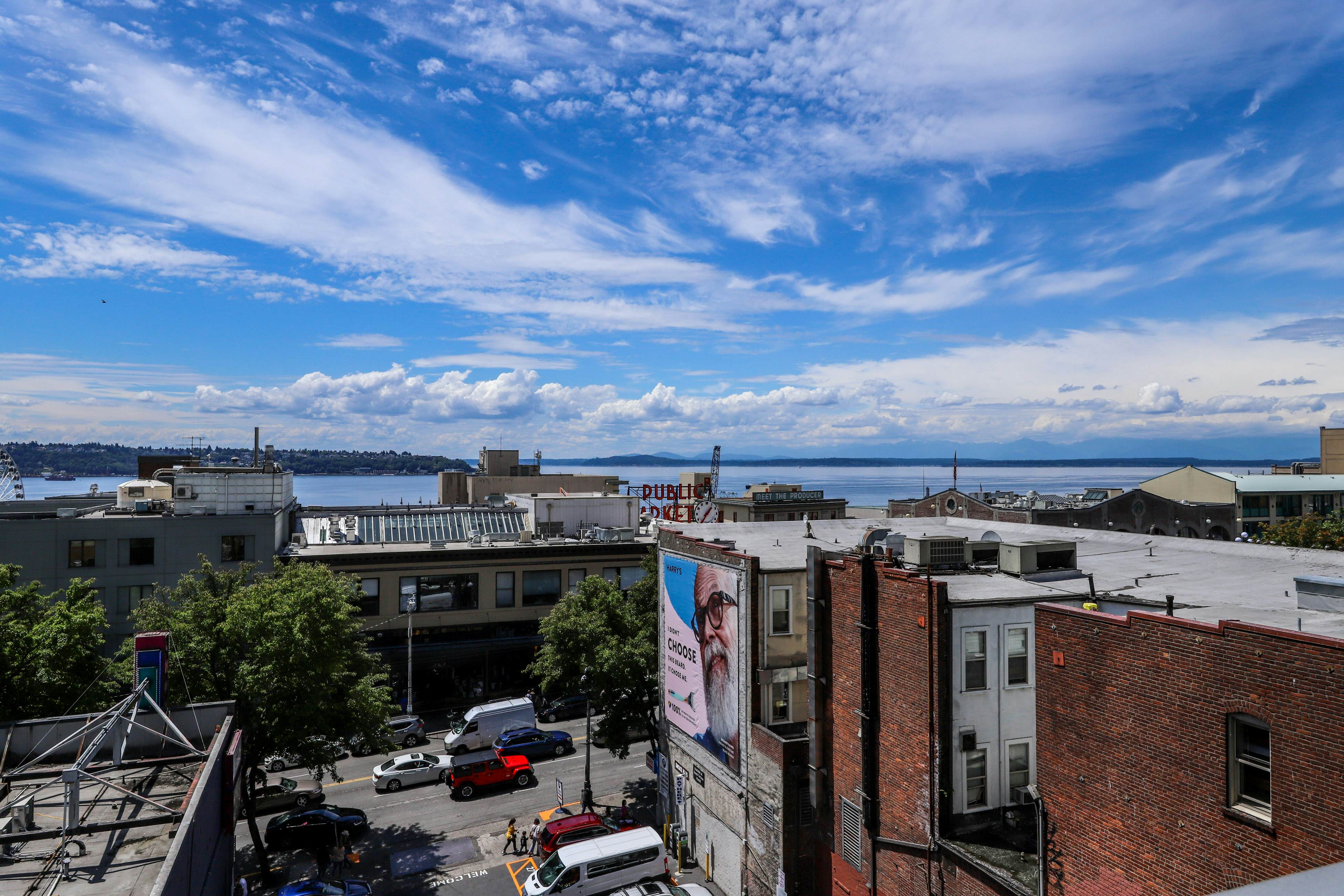 Newmark Tower Seattle Suite