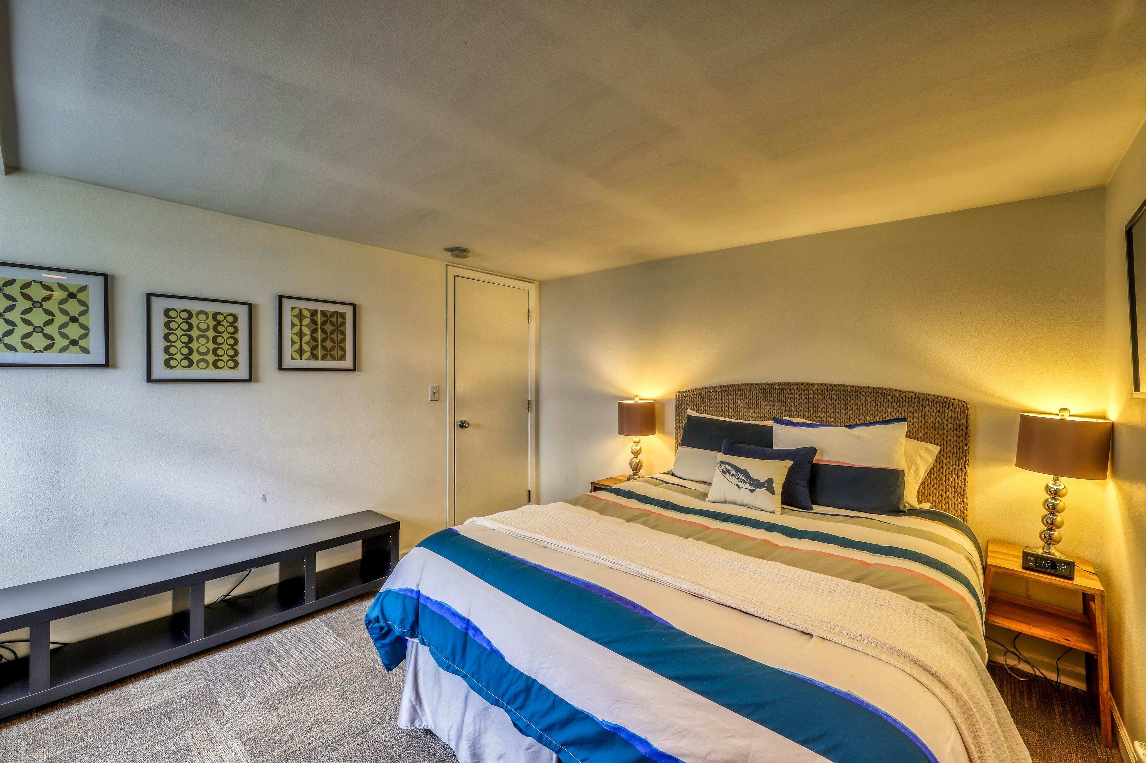 Alki Beach House 3 BD Seattle, WA Vacation Rental Vacasa