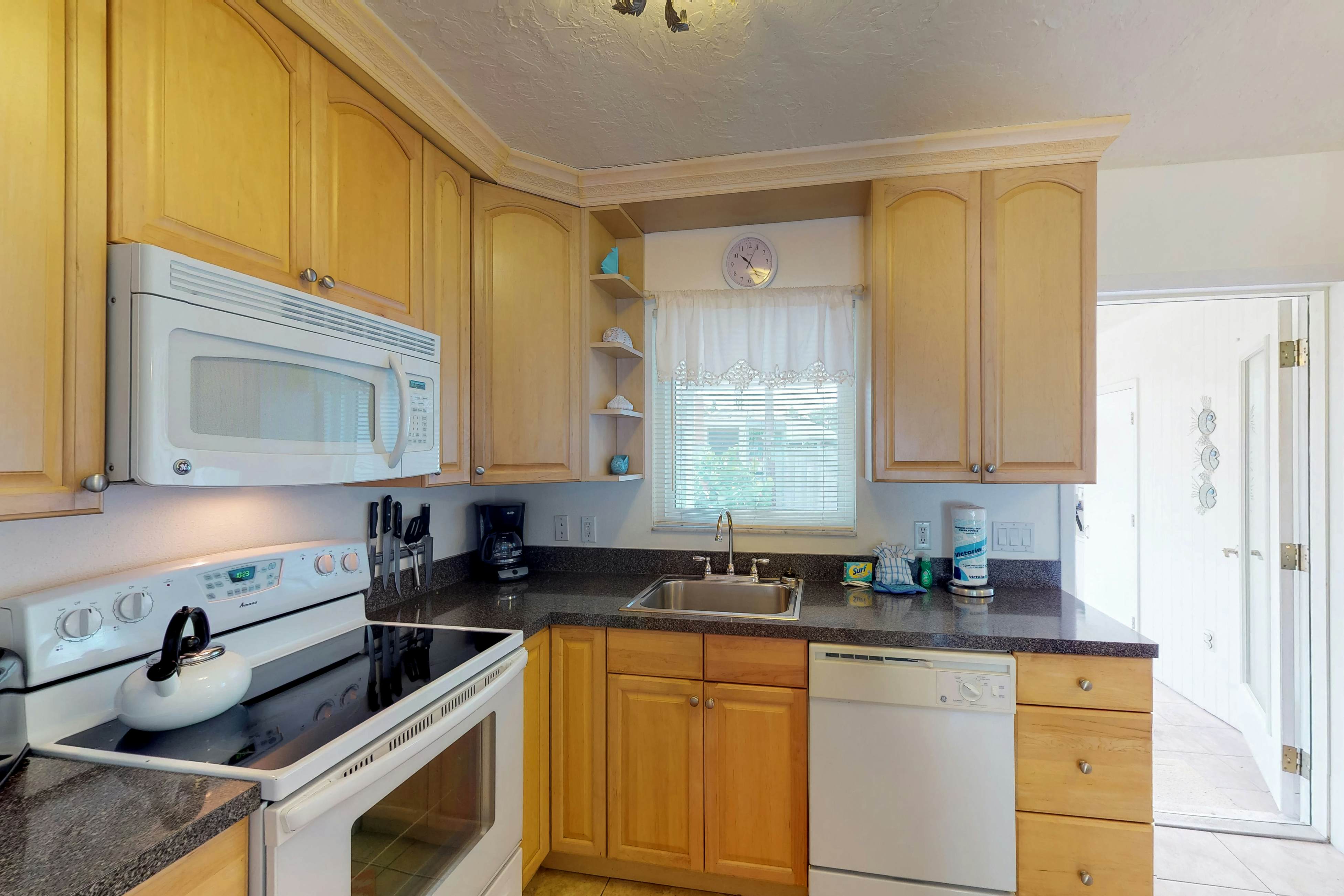 Blue Wave Villa East