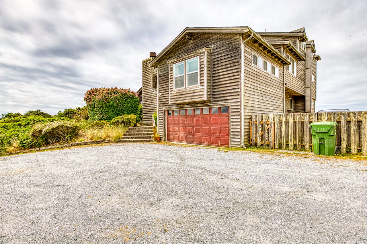 A Bandon Retreat 7 BD Bandon, OR Vacation Rental Vacasa