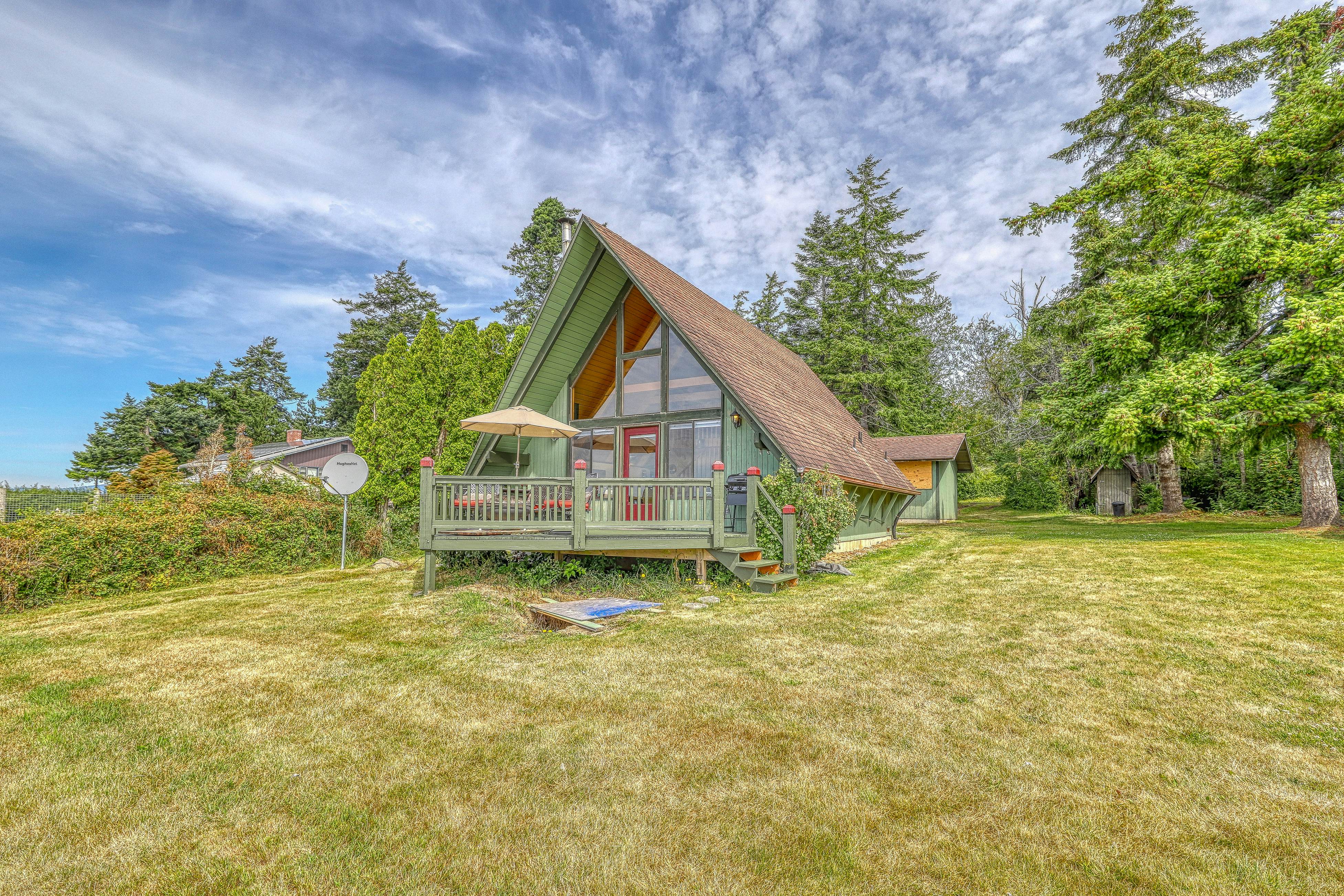 Rustic Guemes Beach Cabin