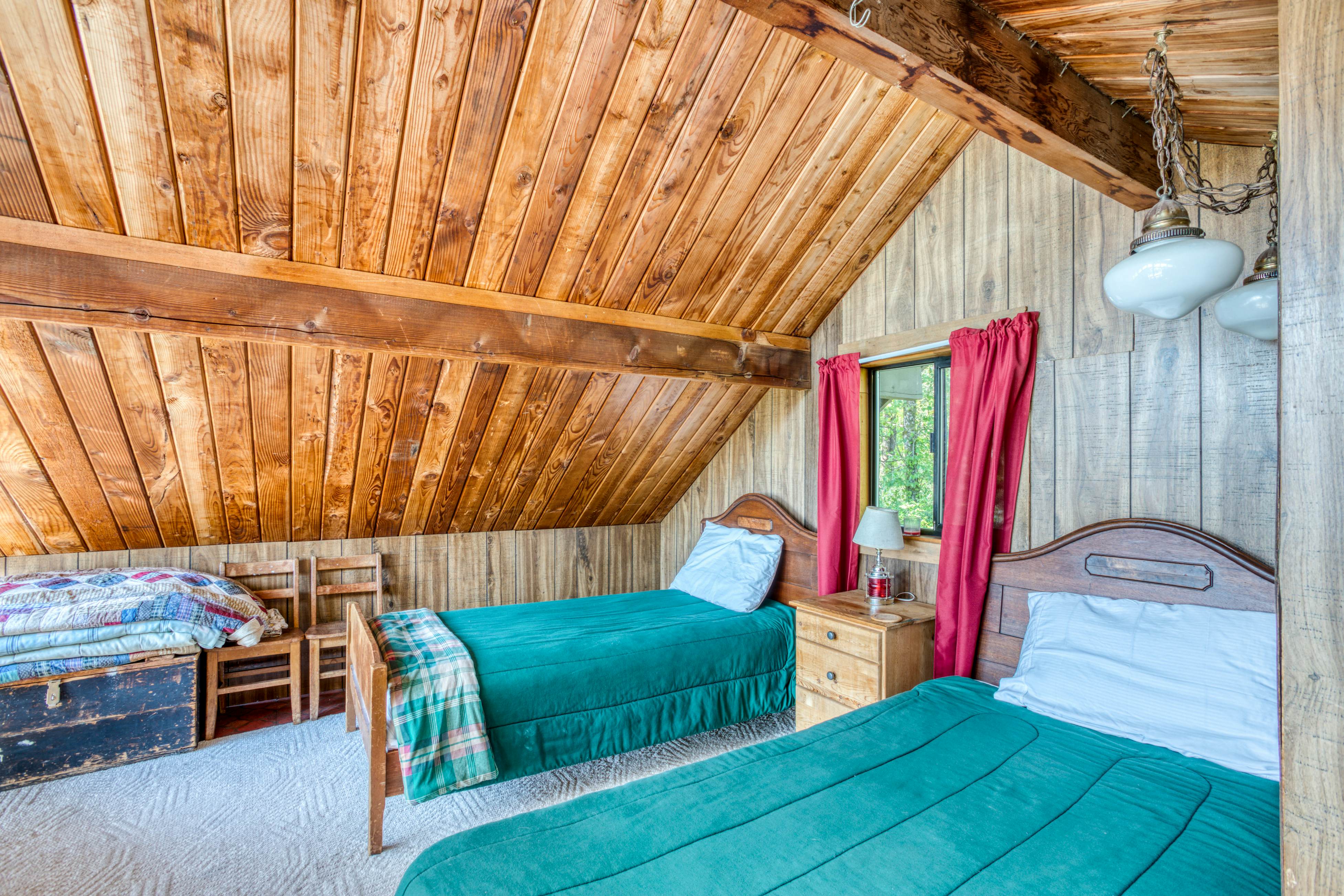 Rocks Cabin 1 BD Copalis Beach, WA Vacation Rental Vacasa