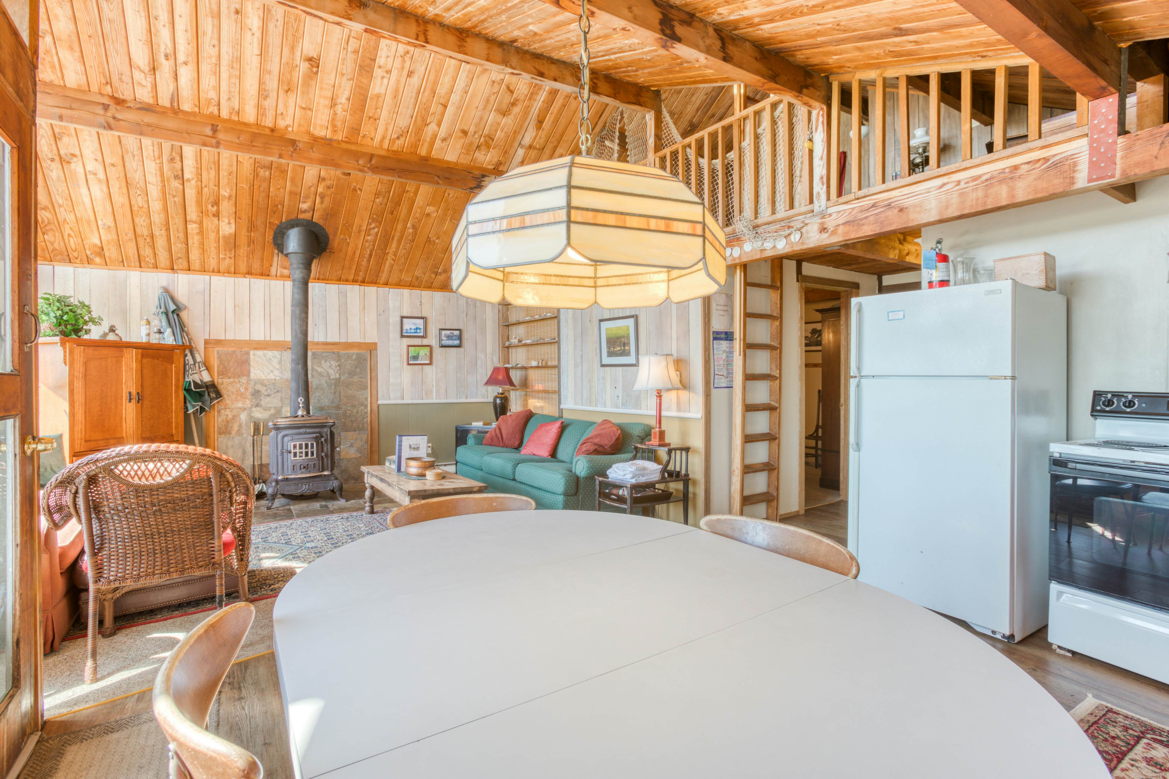 Rocks Cabin 1 BD Copalis Beach, WA Vacation Rental Vacasa