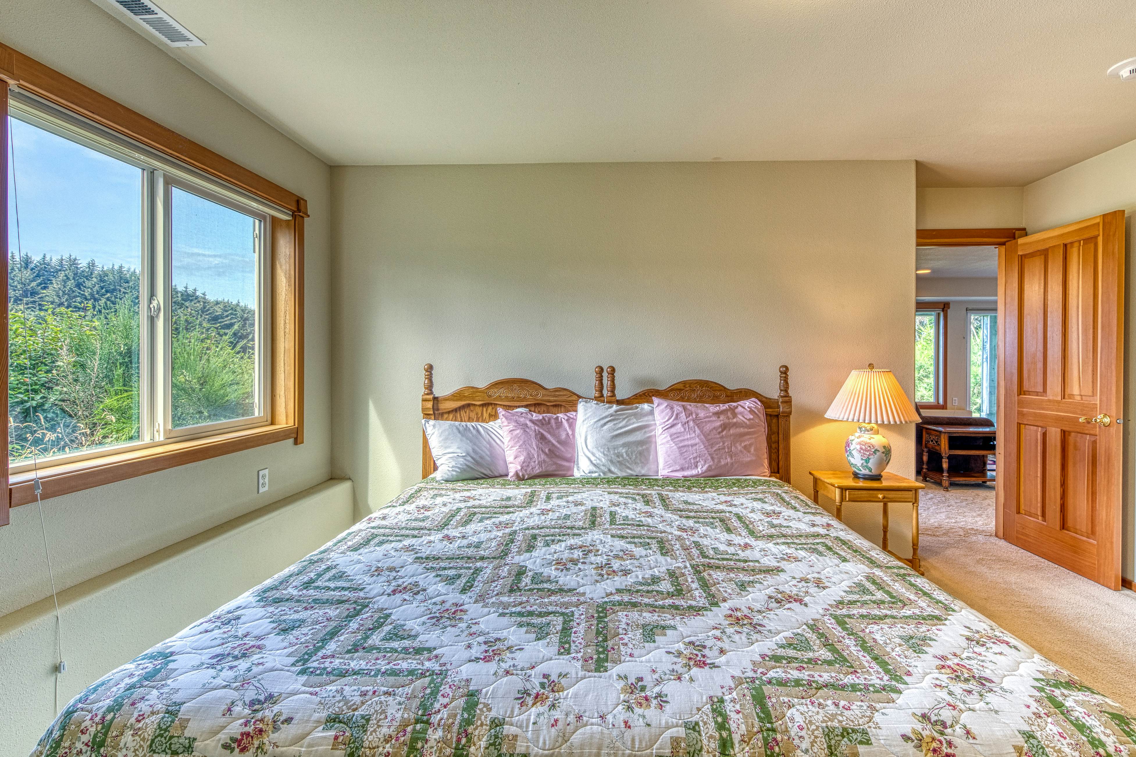 Agate Beach Haven | 4 BD Bandon, OR Vacation Rental | Vacasa