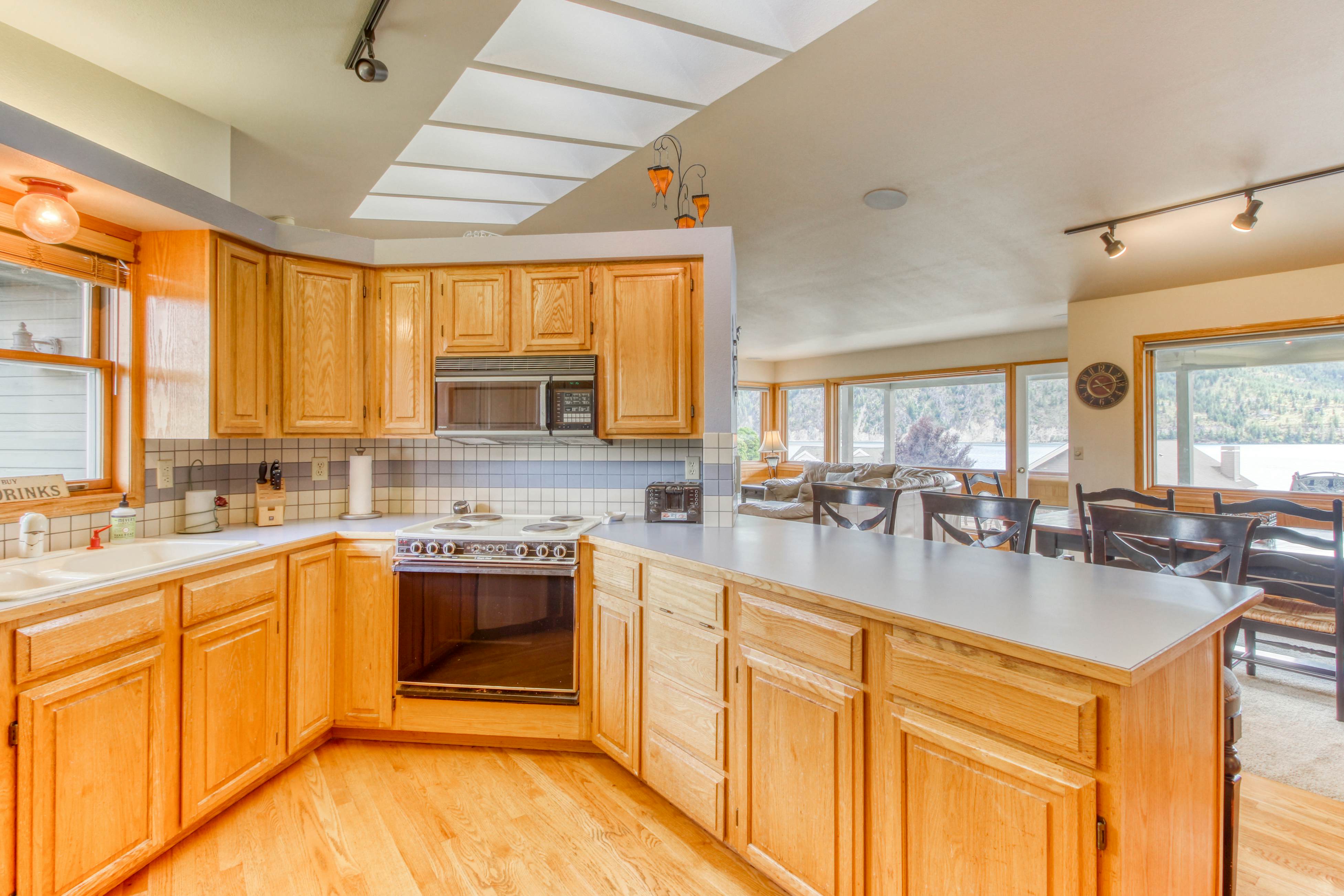 Lake Life at Wapato Point